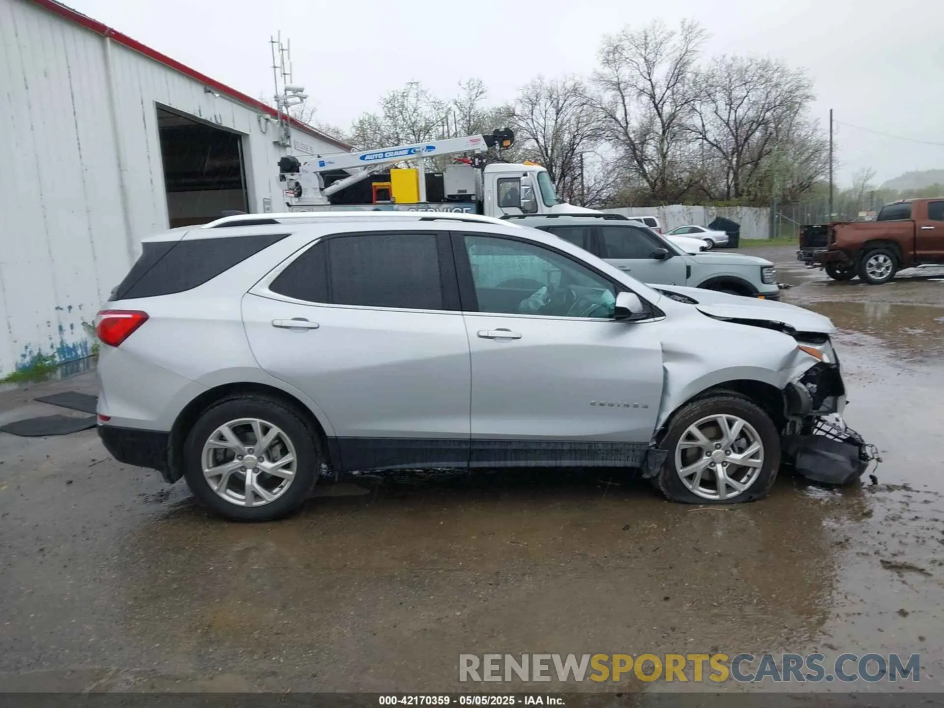 13 Photograph of a damaged car 3GNAXVEX0LL185958 CHEVROLET EQUINOX 2020