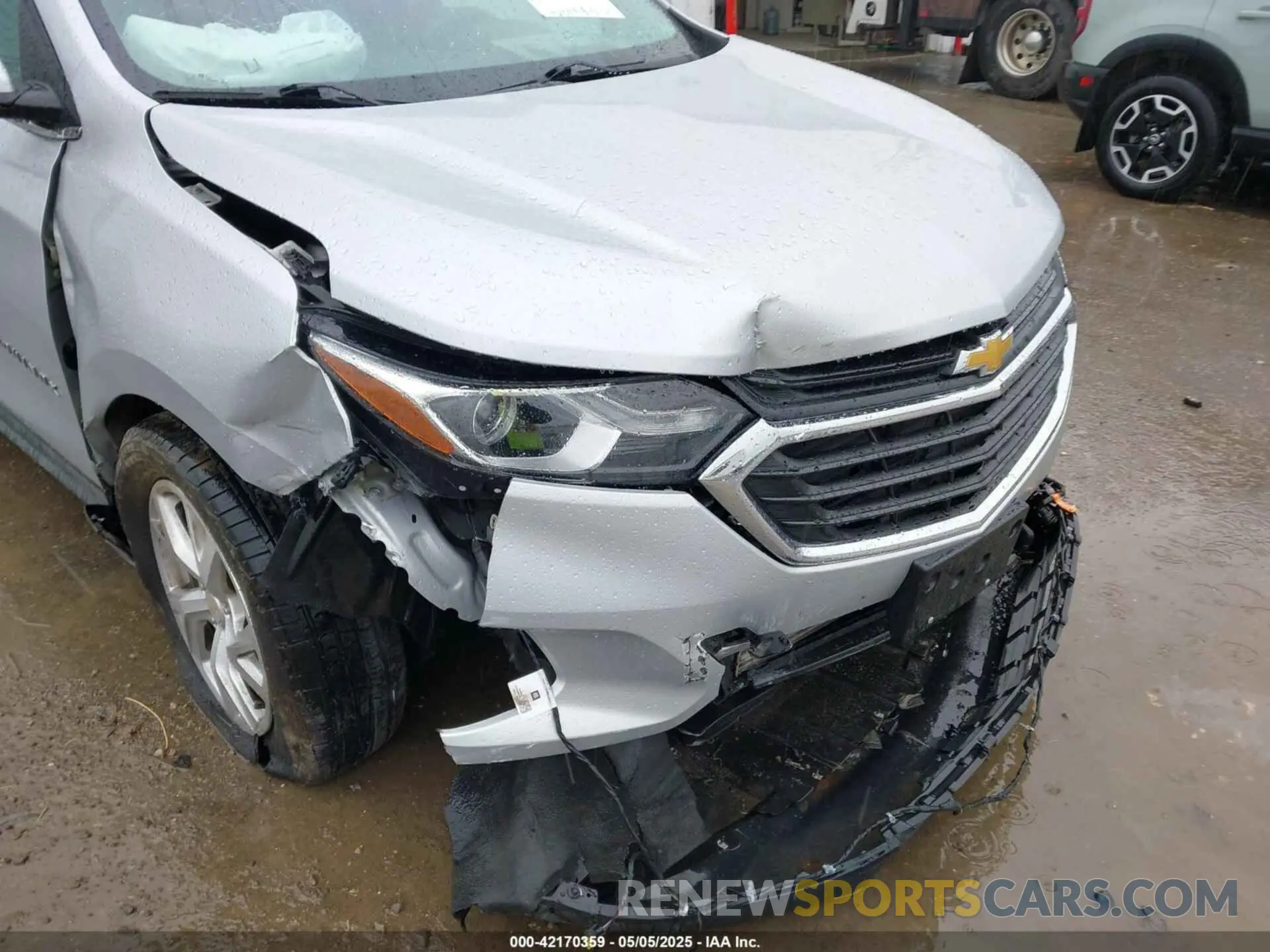 18 Photograph of a damaged car 3GNAXVEX0LL185958 CHEVROLET EQUINOX 2020