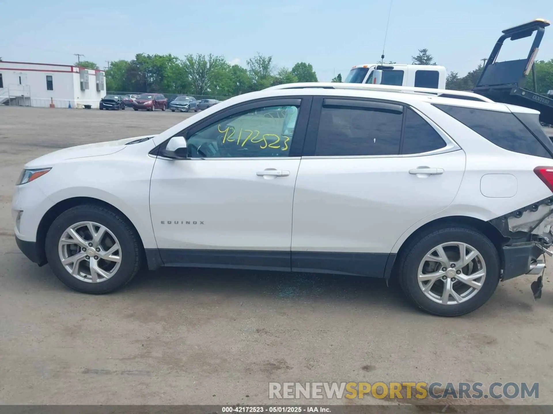 14 Photograph of a damaged car 3GNAXVEX3LS591349 CHEVROLET EQUINOX 2020