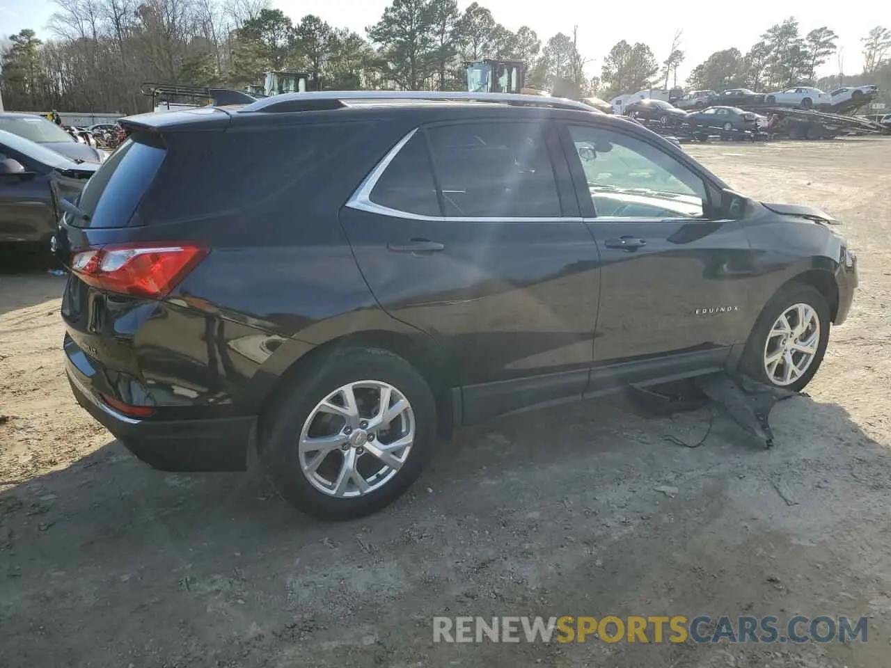 3 Photograph of a damaged car 3GNAXVEX4LL263416 CHEVROLET EQUINOX 2020