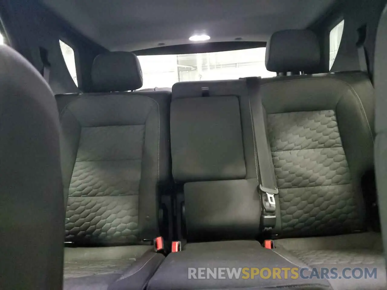 10 Photograph of a damaged car 3GNAXVEX4LS524209 CHEVROLET EQUINOX 2020