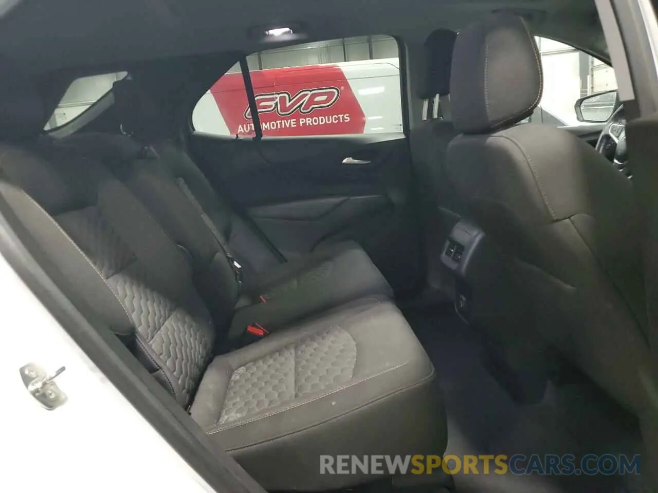 12 Photograph of a damaged car 3GNAXVEX4LS524209 CHEVROLET EQUINOX 2020