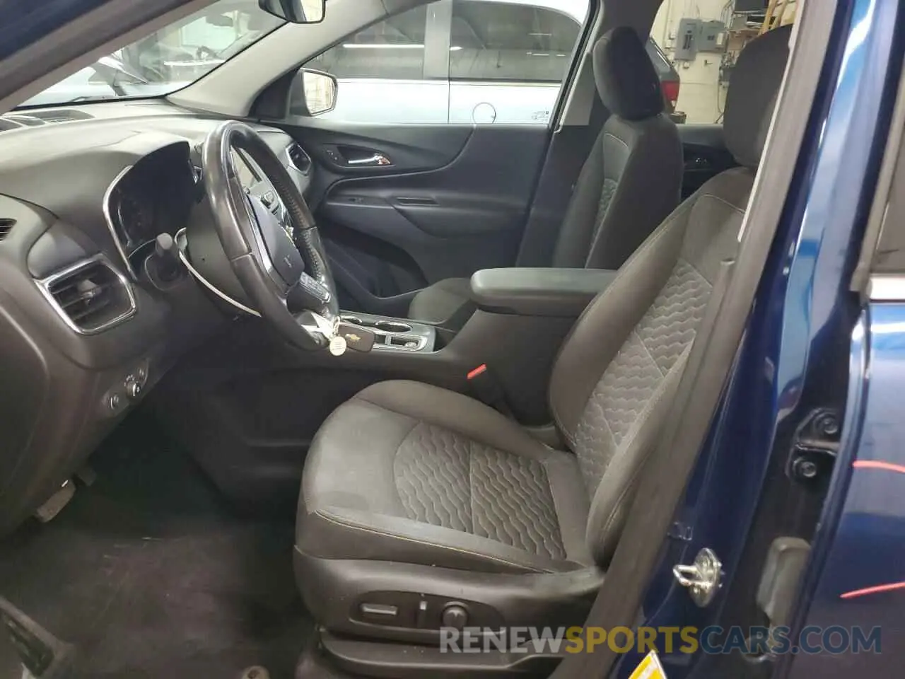7 Photograph of a damaged car 3GNAXVEX5LL196583 CHEVROLET EQUINOX 2020