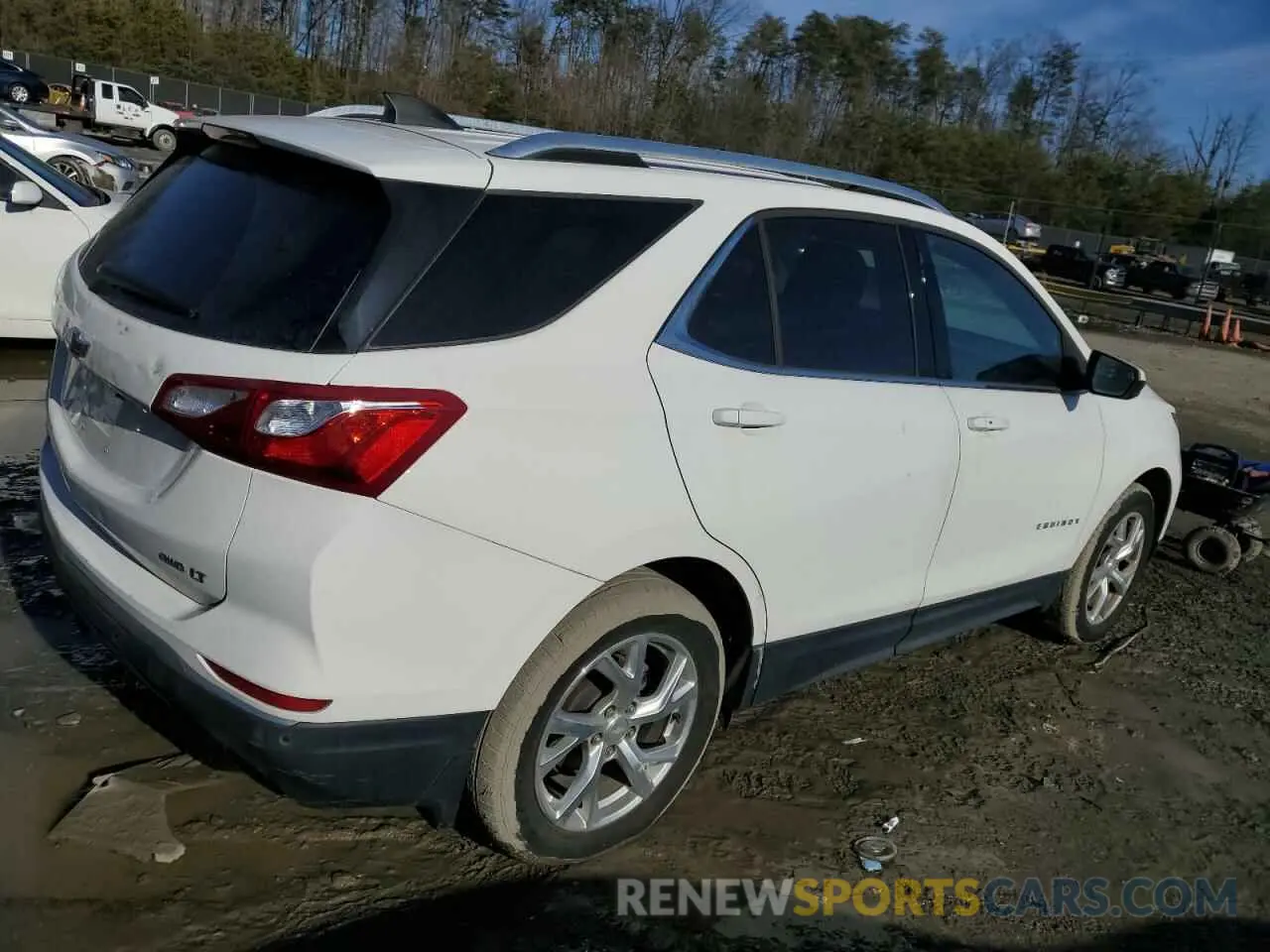 3 Photograph of a damaged car 3GNAXVEX5LS513753 CHEVROLET EQUINOX 2020