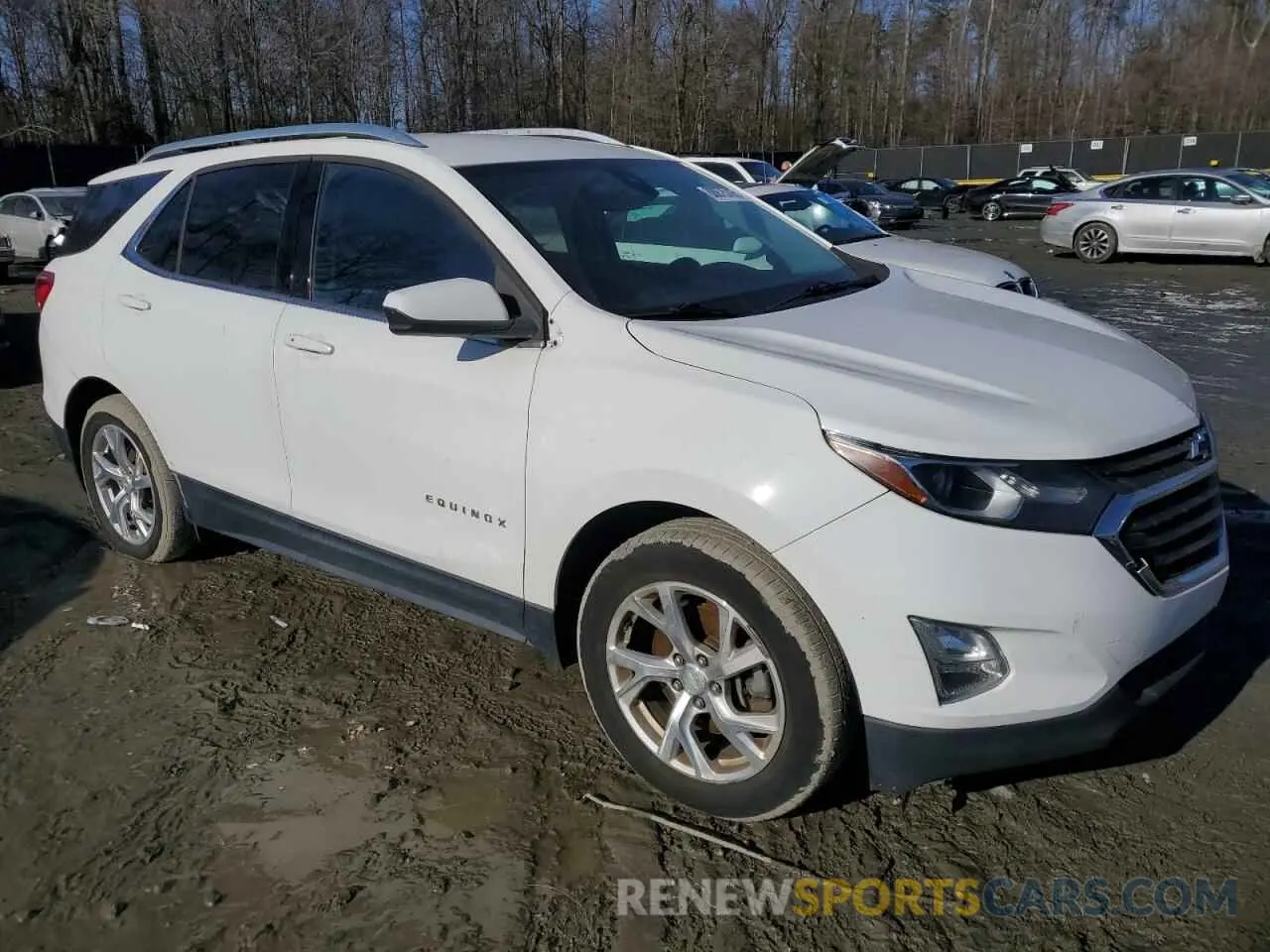4 Photograph of a damaged car 3GNAXVEX5LS513753 CHEVROLET EQUINOX 2020