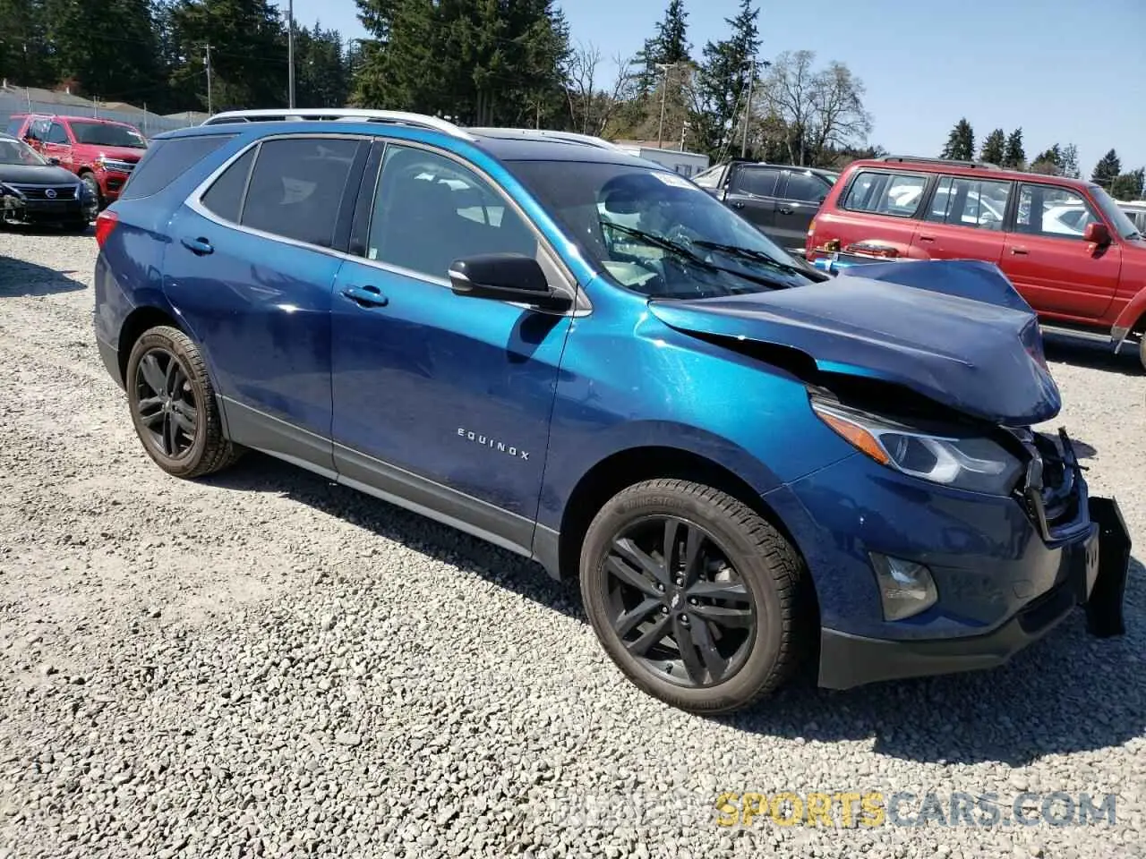 4 Photograph of a damaged car 3GNAXVEX9LL289090 CHEVROLET EQUINOX 2020