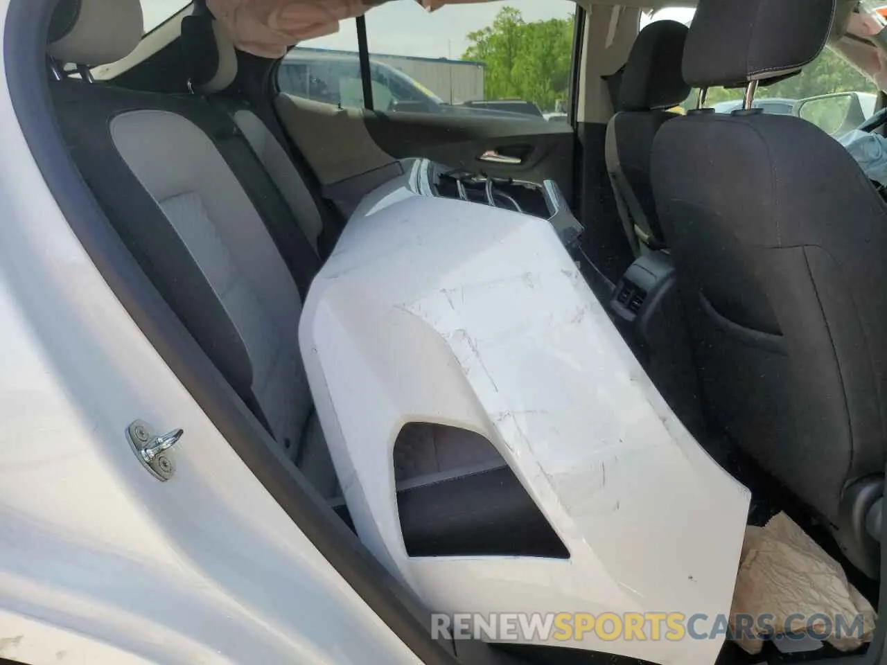 11 Photograph of a damaged car 3GNAXVEX9LS591386 CHEVROLET EQUINOX 2020