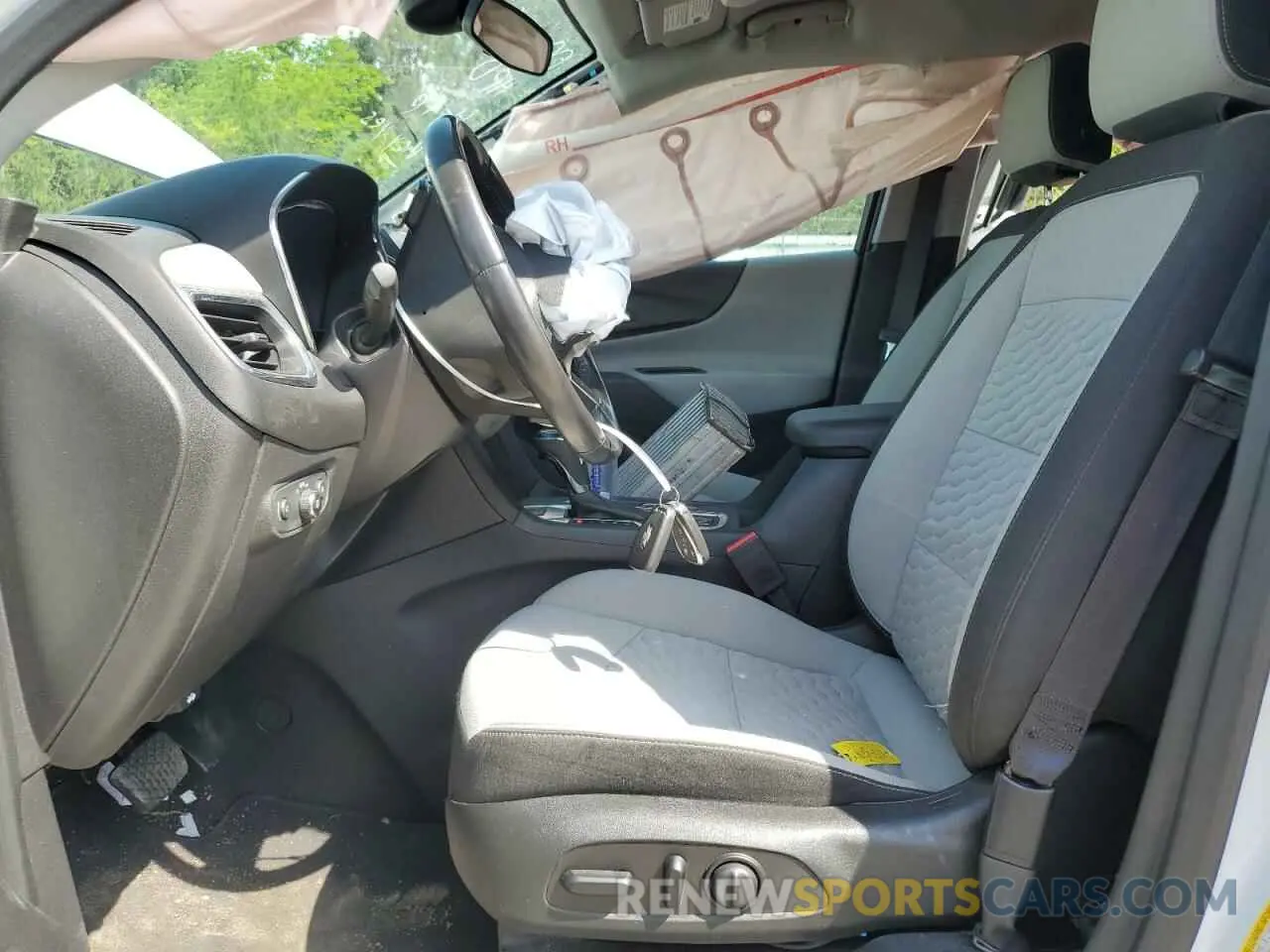 7 Photograph of a damaged car 3GNAXVEX9LS591386 CHEVROLET EQUINOX 2020