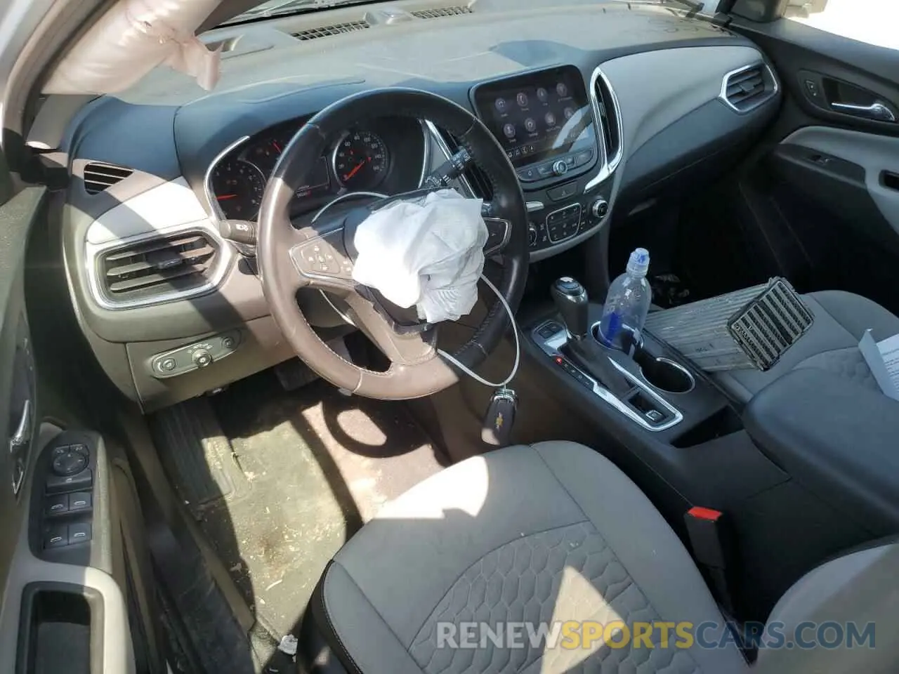 8 Photograph of a damaged car 3GNAXVEX9LS591386 CHEVROLET EQUINOX 2020