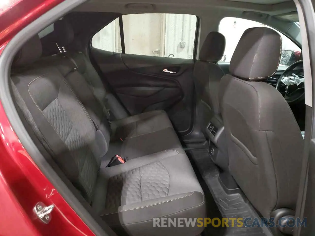 11 Photograph of a damaged car 3GNAXVEXXLS595723 CHEVROLET EQUINOX 2020
