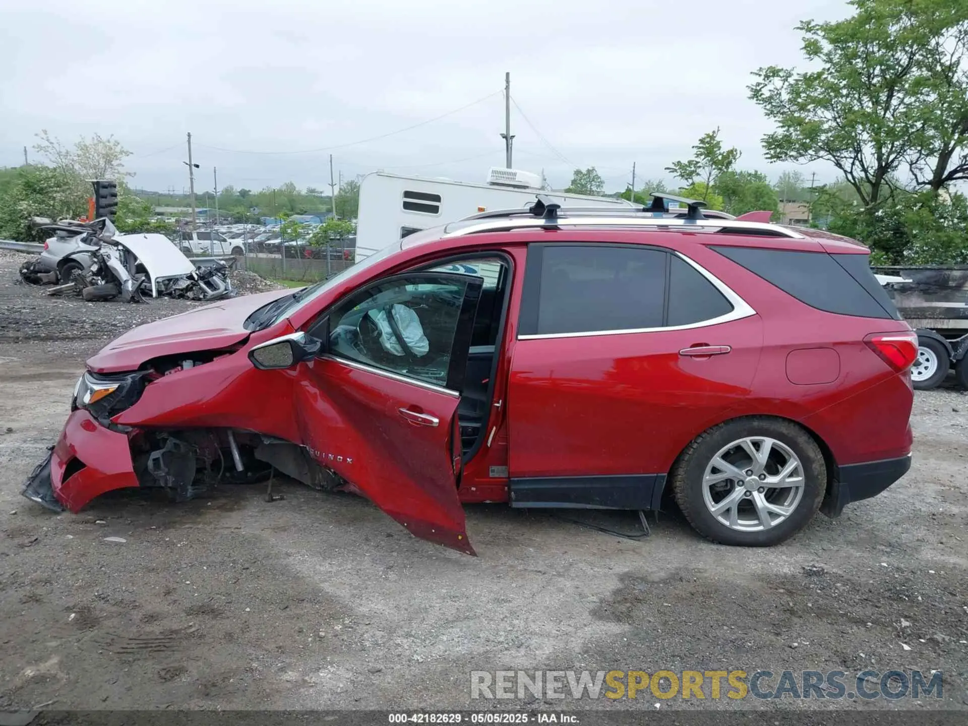 15 Photograph of a damaged car 3GNAXXEV0LS630294 CHEVROLET EQUINOX 2020