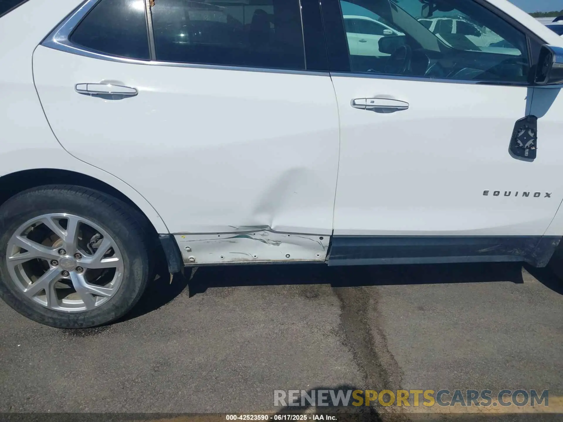 6 Photograph of a damaged car 3GNAXXEV1LS635312 CHEVROLET EQUINOX 2020