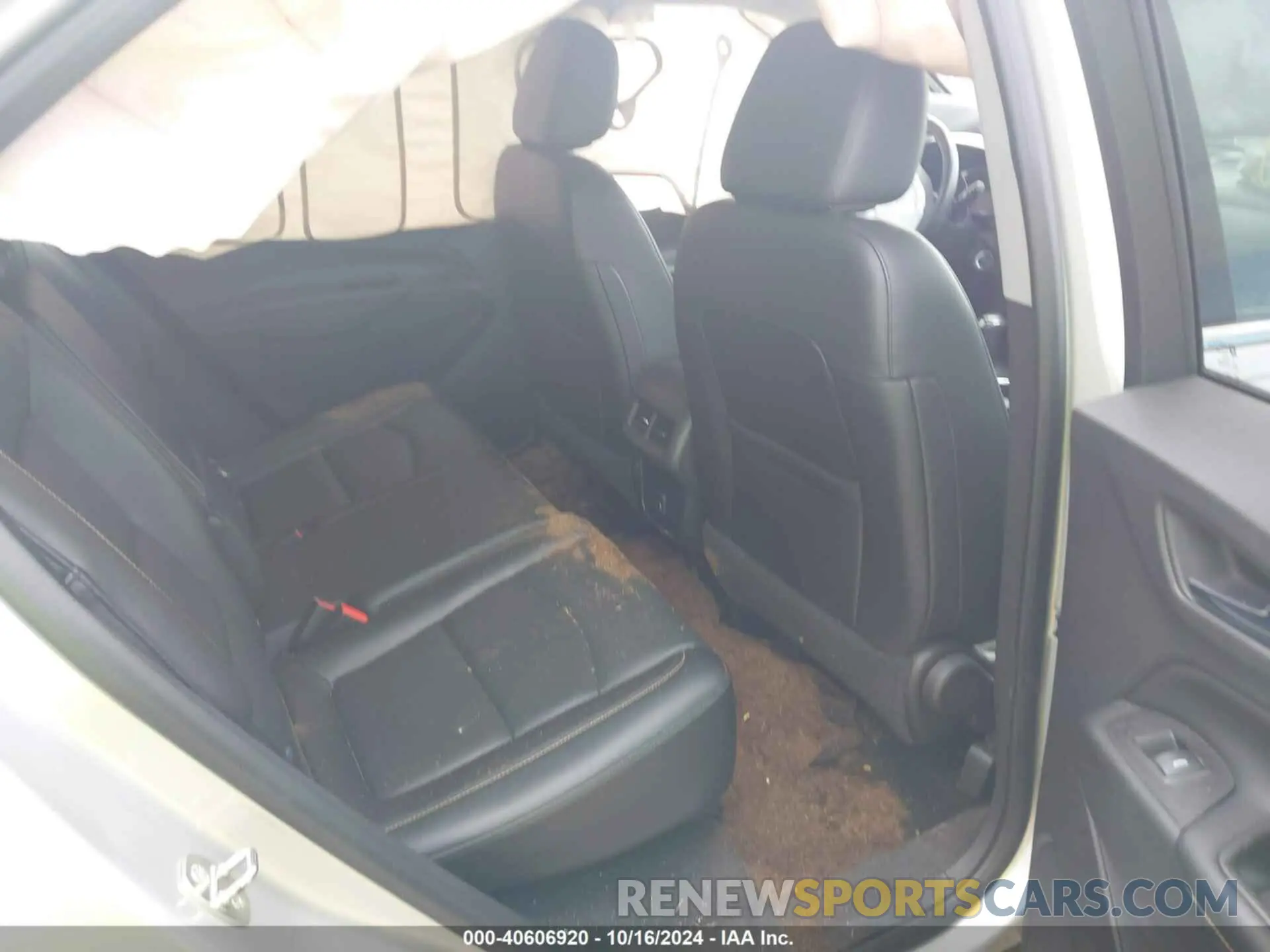 8 Photograph of a damaged car 3GNAXXEV1LS649467 CHEVROLET EQUINOX 2020