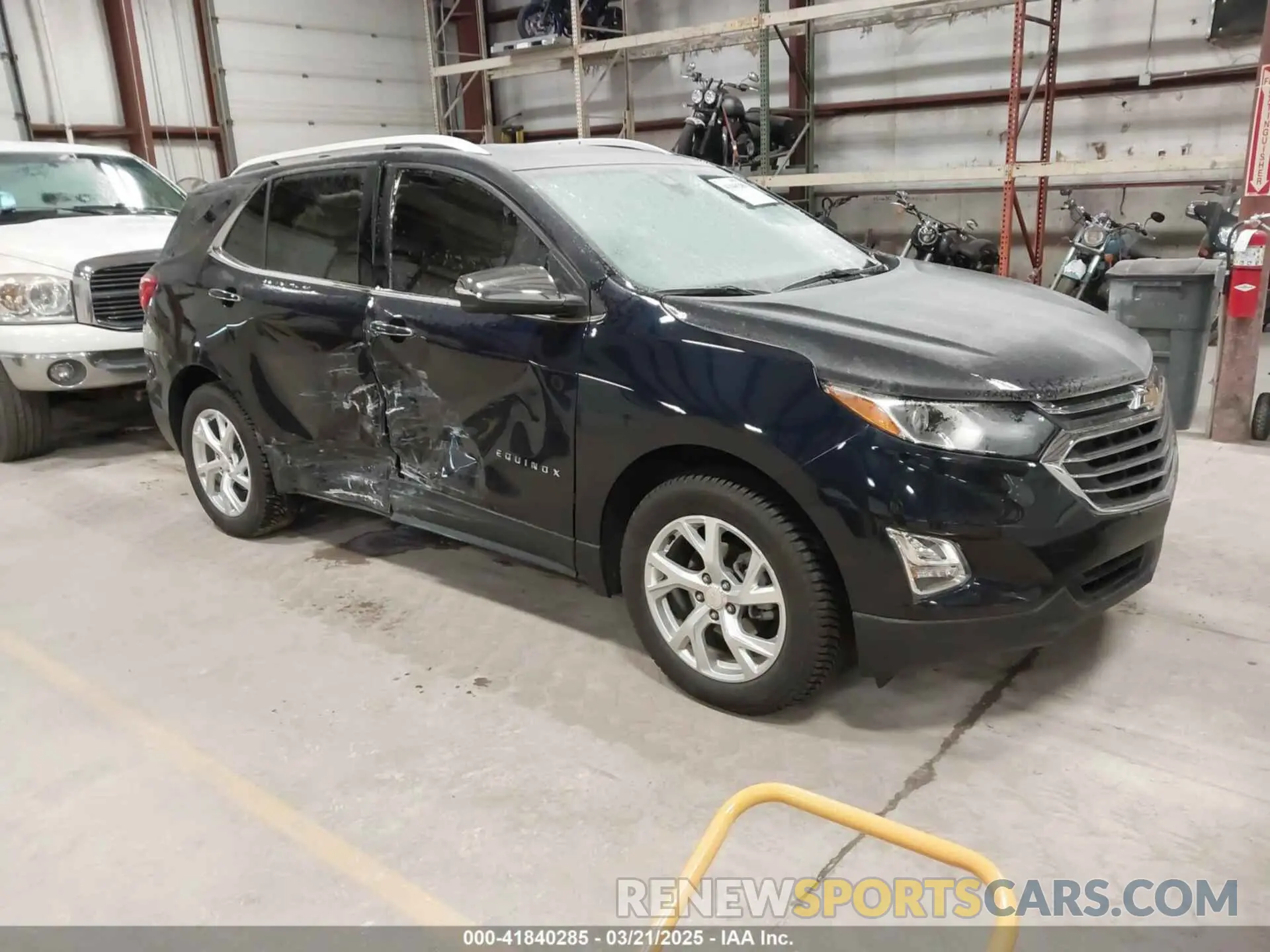 1 Photograph of a damaged car 3GNAXXEV2LS532402 CHEVROLET EQUINOX 2020