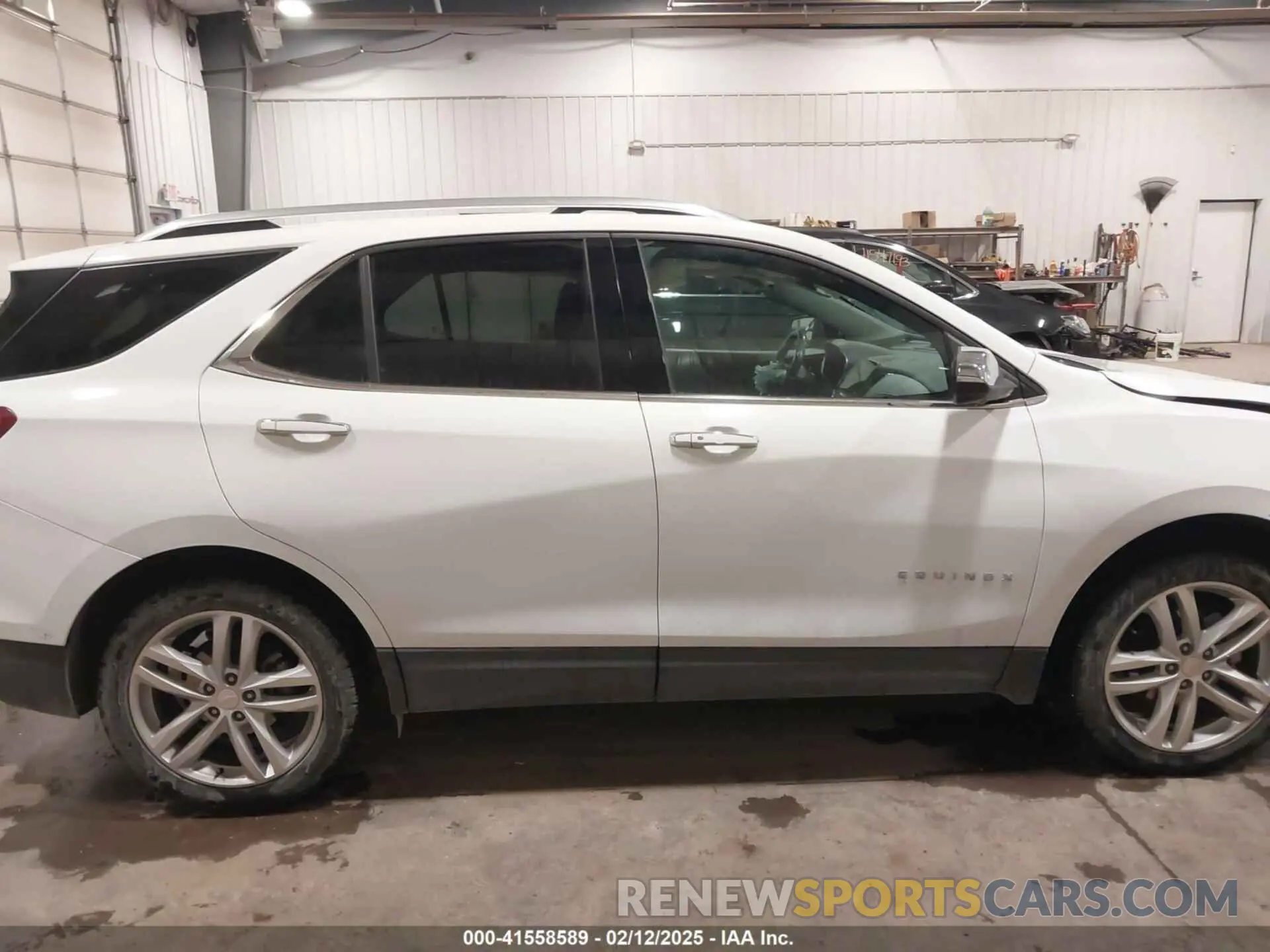 13 Photograph of a damaged car 3GNAXXEV3LS689534 CHEVROLET EQUINOX 2020
