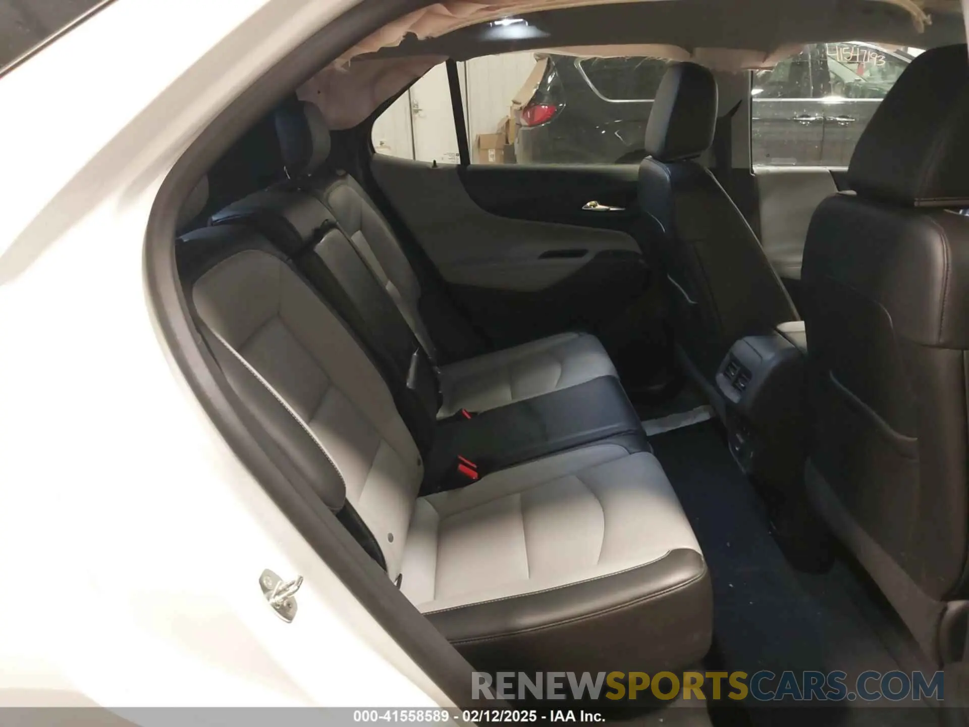 8 Photograph of a damaged car 3GNAXXEV3LS689534 CHEVROLET EQUINOX 2020