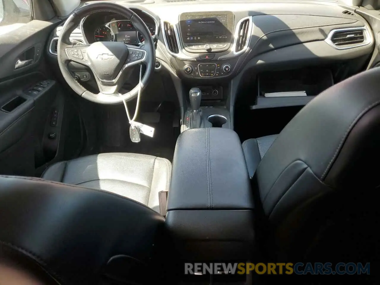 8 Photograph of a damaged car 3GNAXYEX0LS526086 CHEVROLET EQUINOX 2020