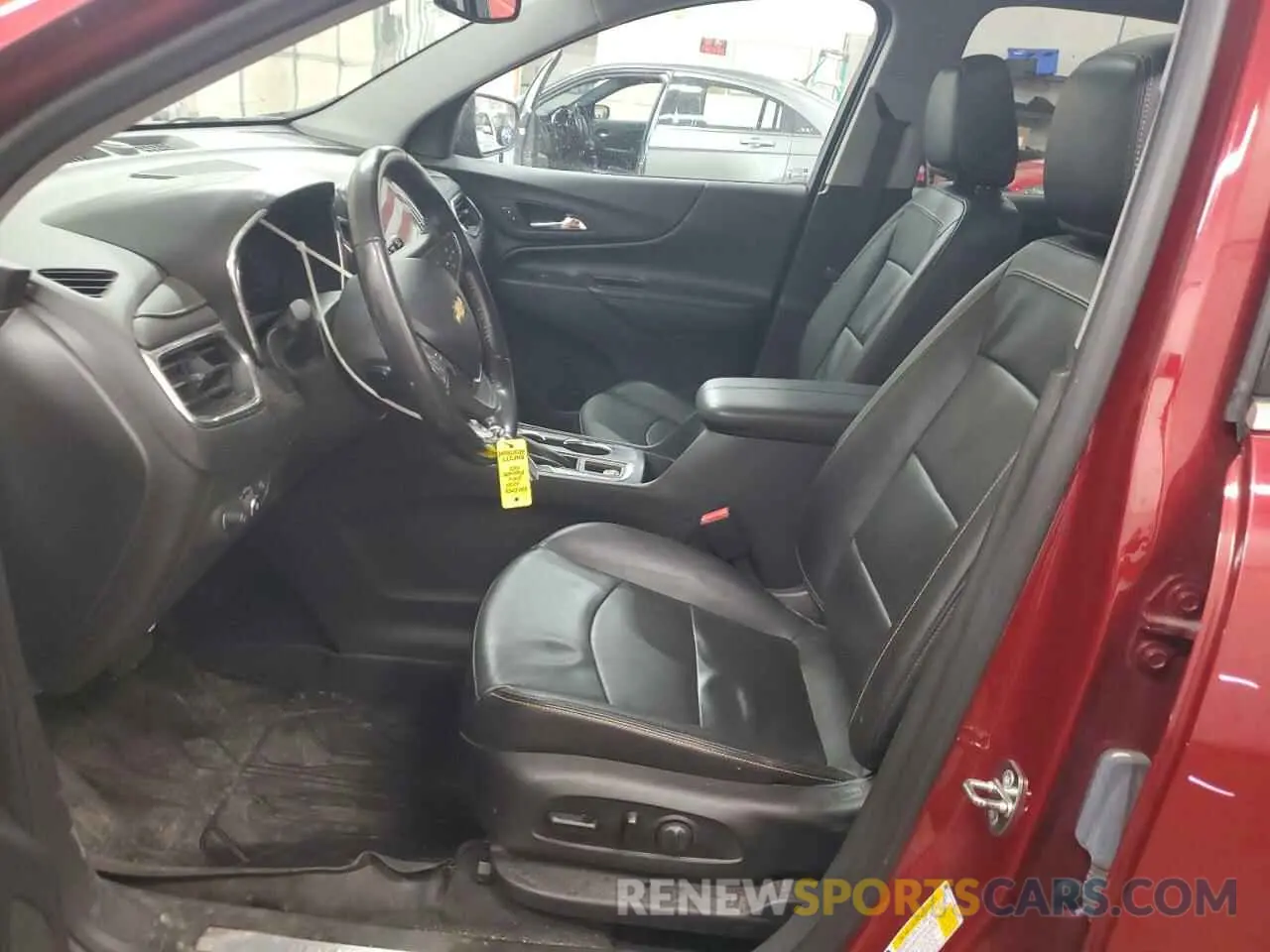 7 Photograph of a damaged car 3GNAXYEX1LS647936 CHEVROLET EQUINOX 2020