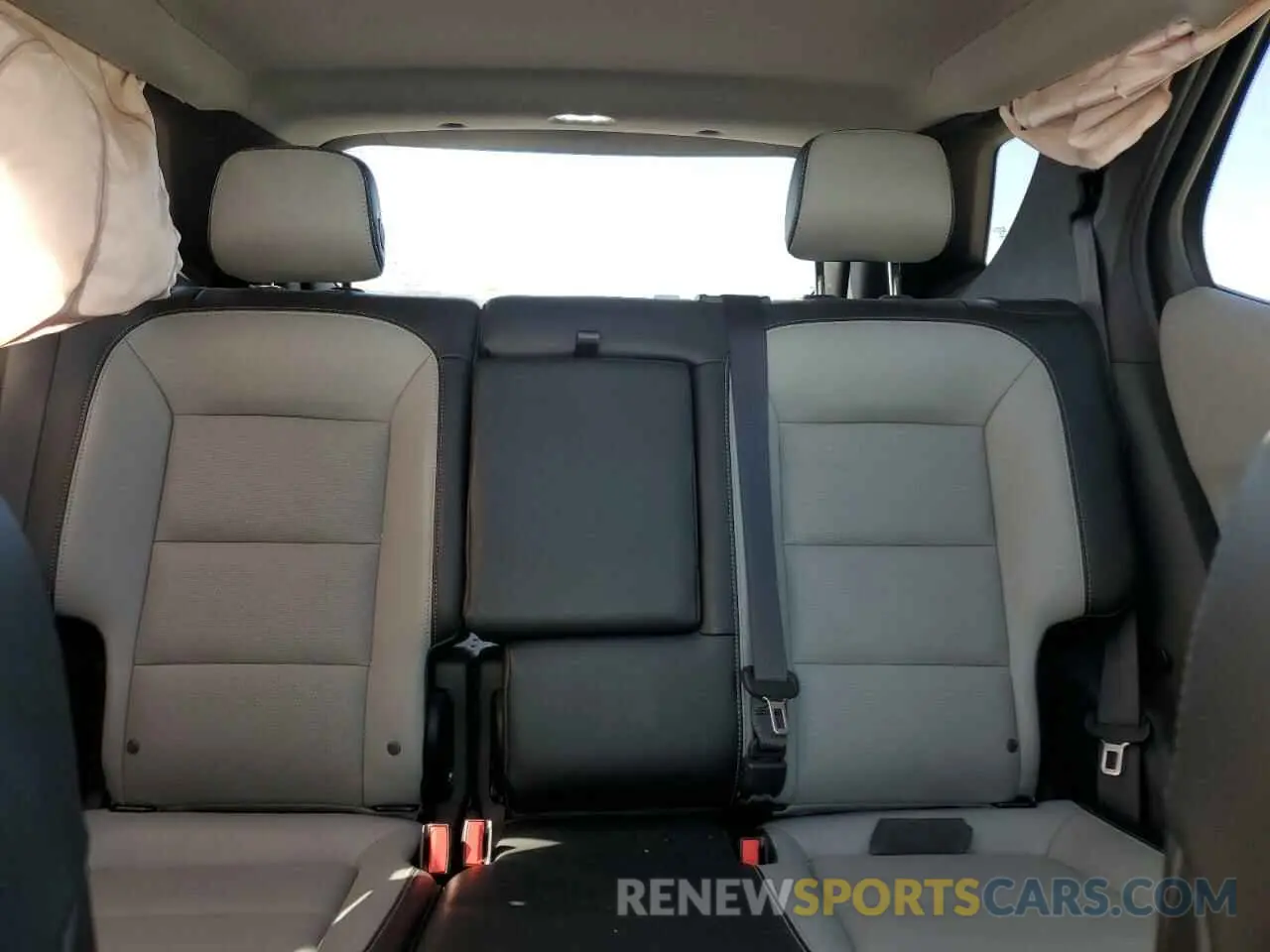 10 Photograph of a damaged car 3GNAXYEX2LS680069 CHEVROLET EQUINOX 2020