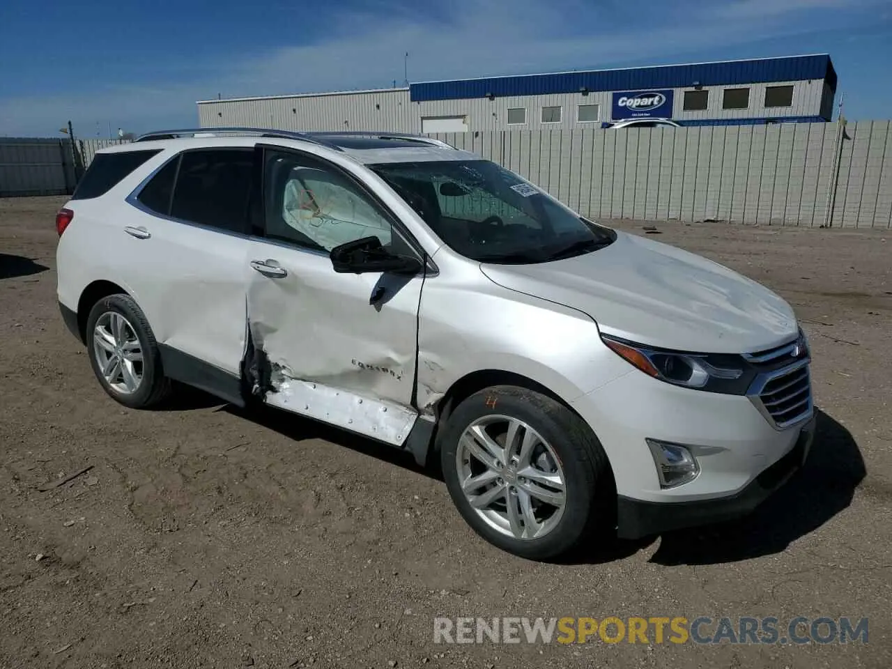 4 Photograph of a damaged car 3GNAXYEX2LS680069 CHEVROLET EQUINOX 2020