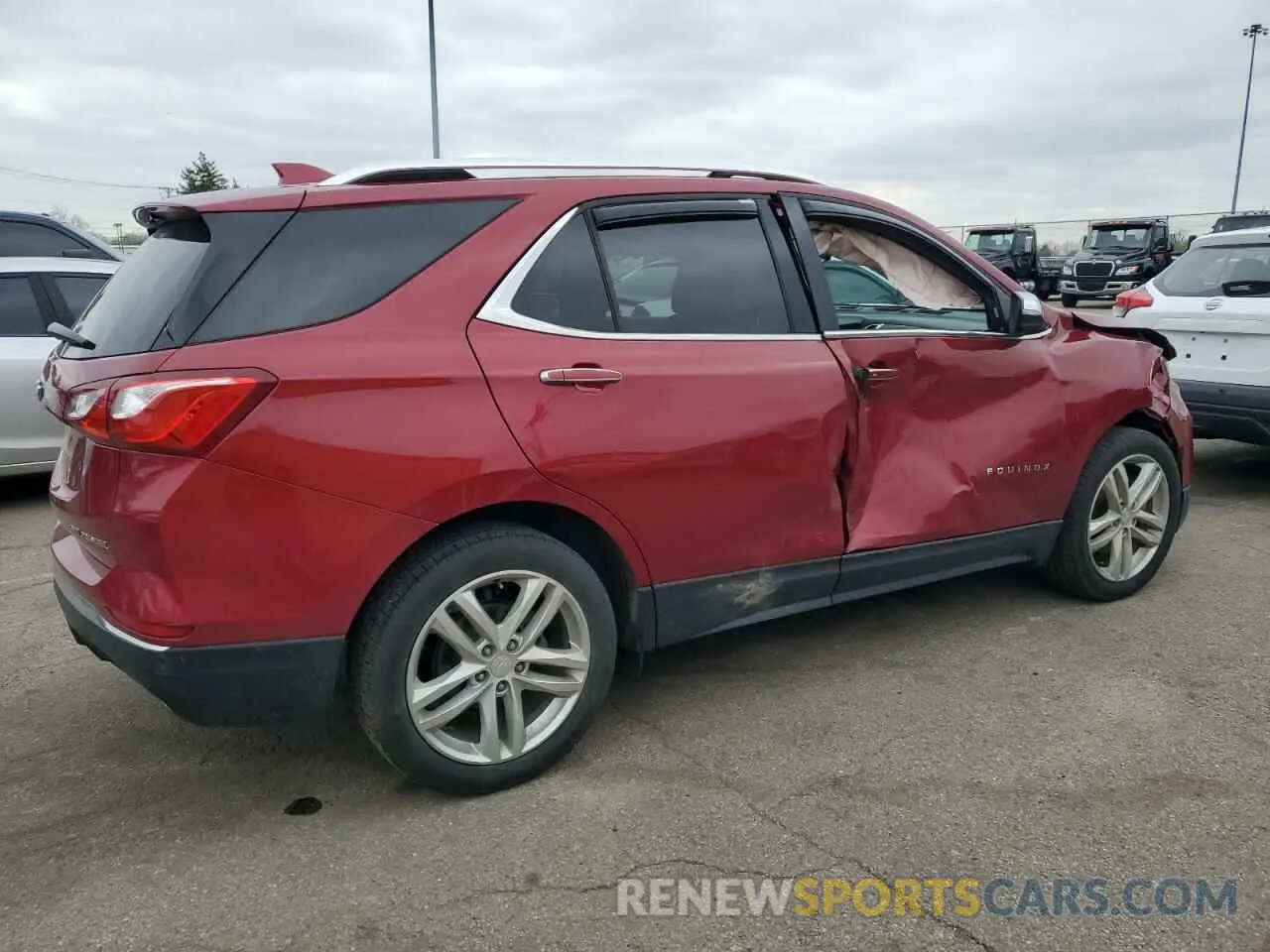 3 Photograph of a damaged car 3GNAXYEX4LS639801 CHEVROLET EQUINOX 2020