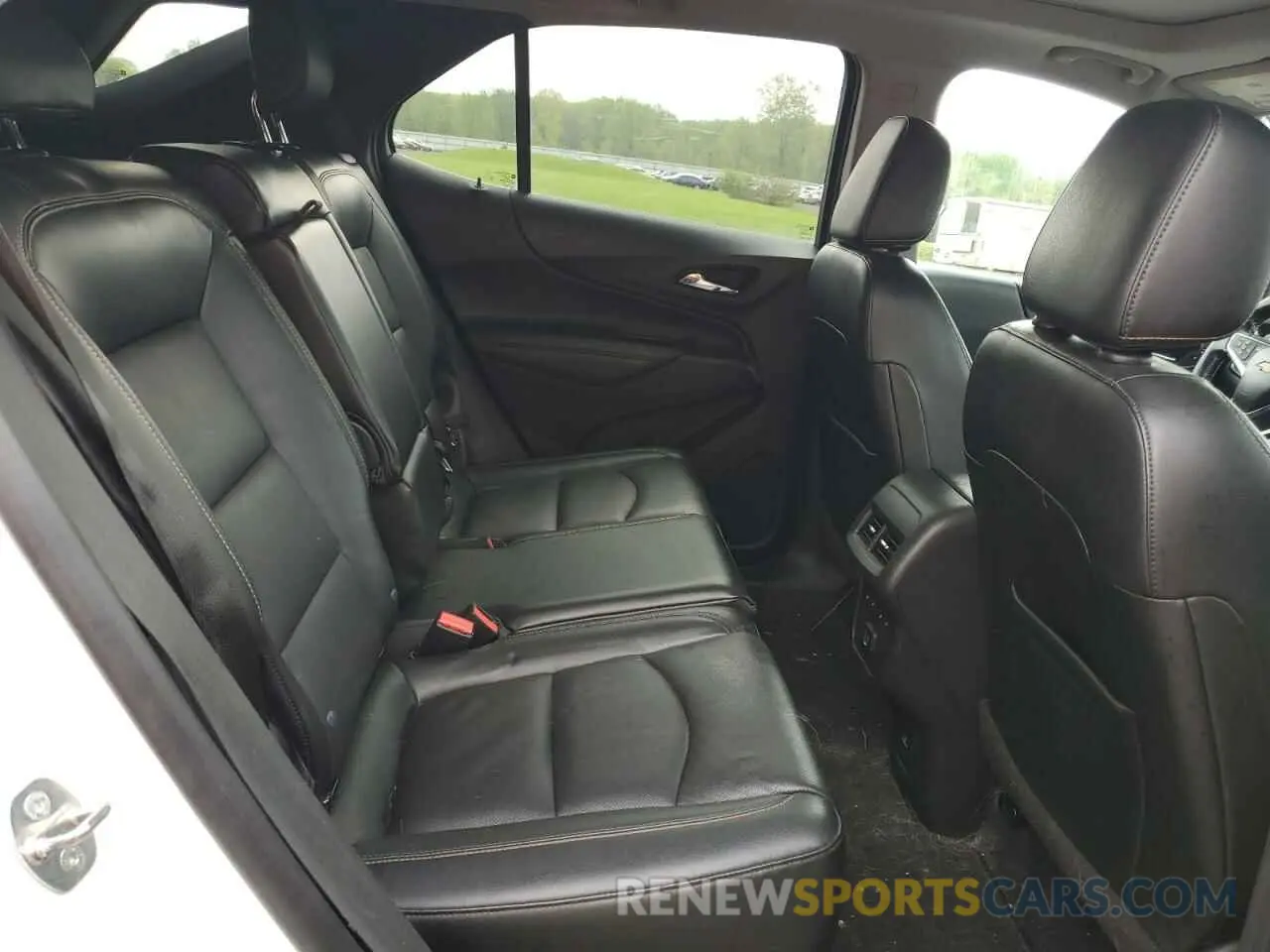 11 Photograph of a damaged car 3GNAXYEX5LS734917 CHEVROLET EQUINOX 2020