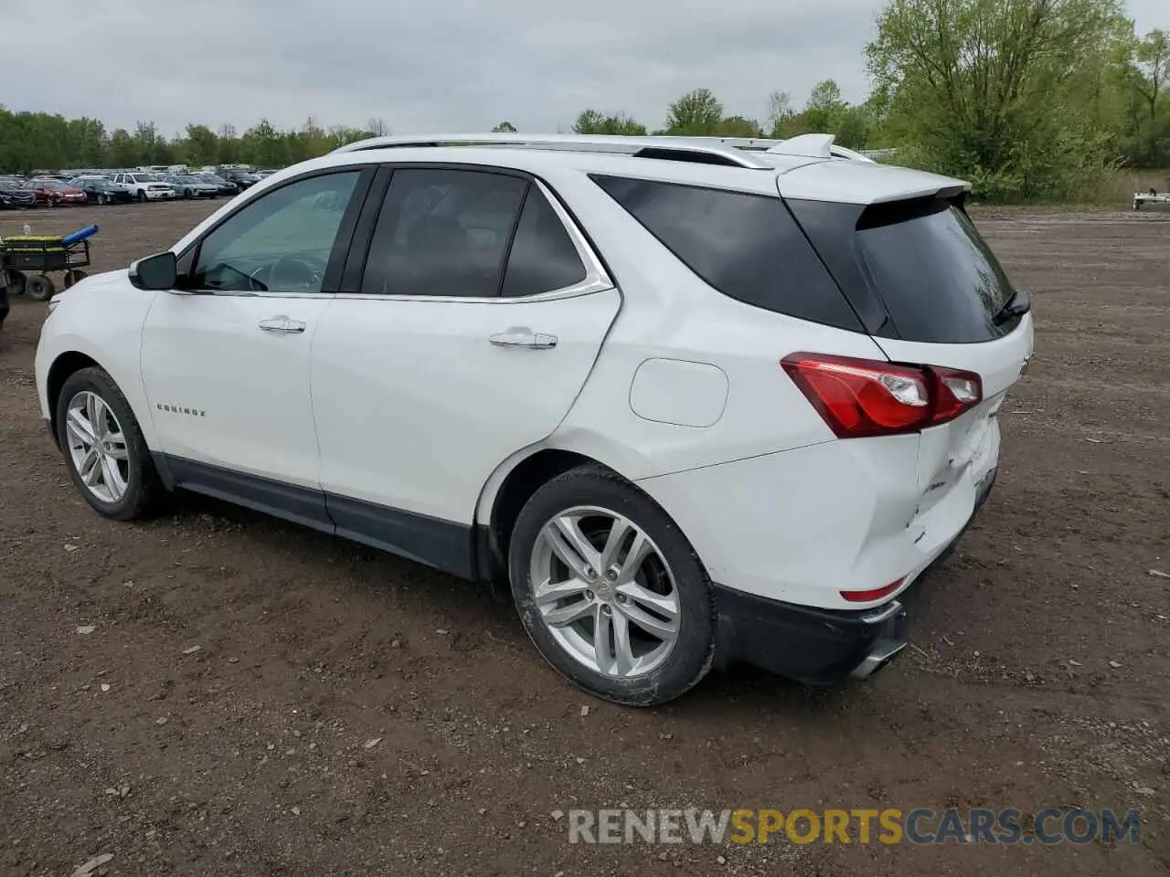 2 Photograph of a damaged car 3GNAXYEX5LS734917 CHEVROLET EQUINOX 2020