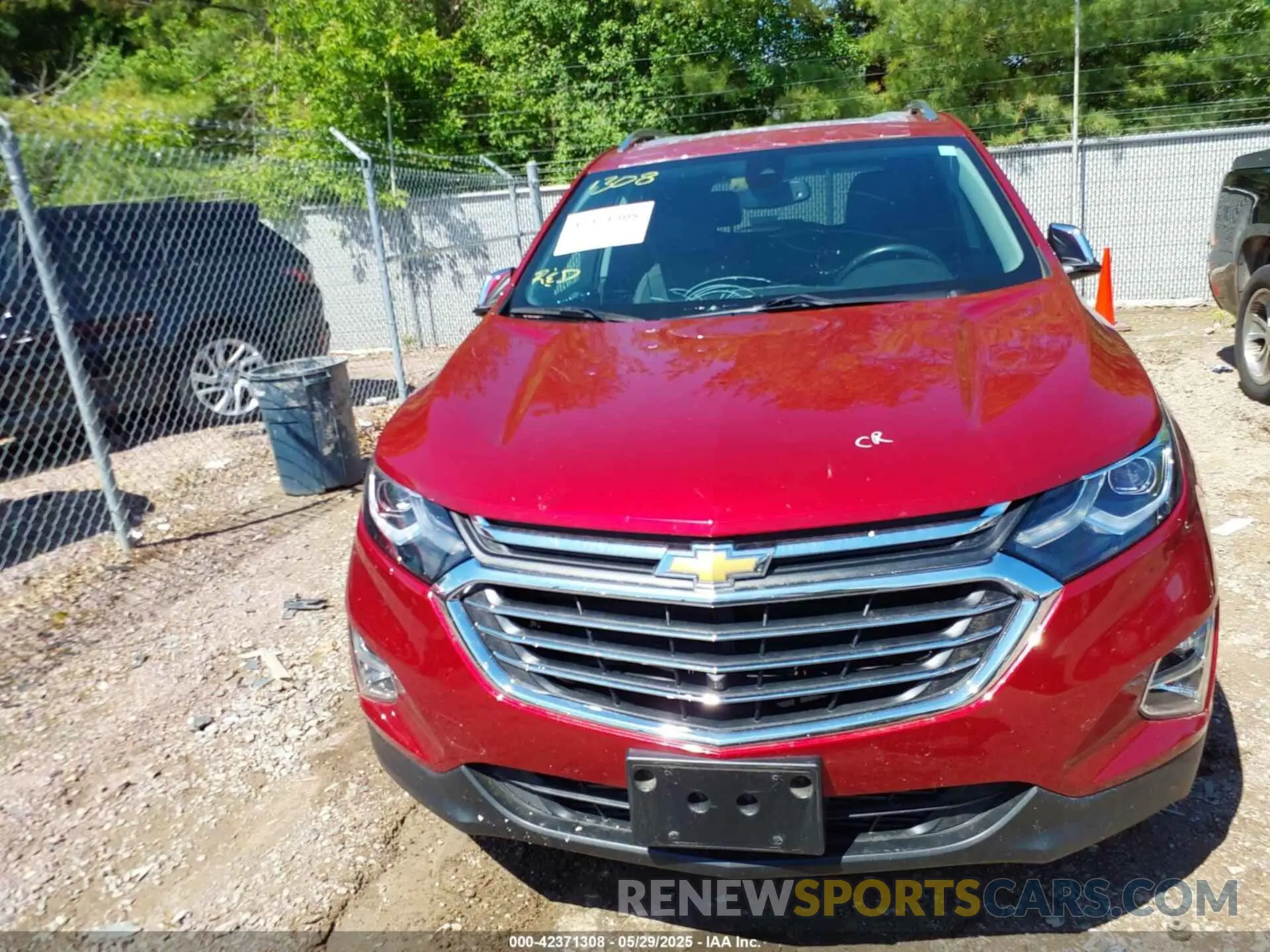 12 Photograph of a damaged car 3GNAXYEX6LS665168 CHEVROLET EQUINOX 2020