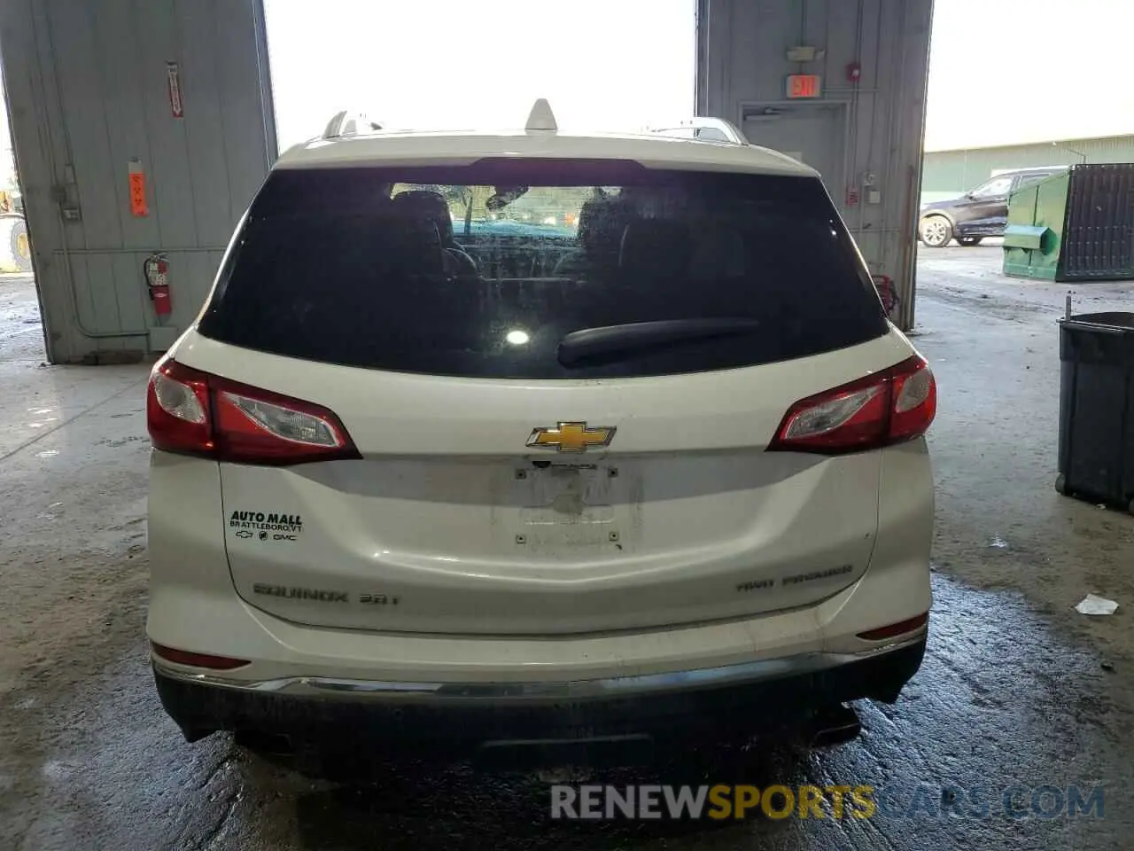 6 Photograph of a damaged car 3GNAXYEX8LS546568 CHEVROLET EQUINOX 2020