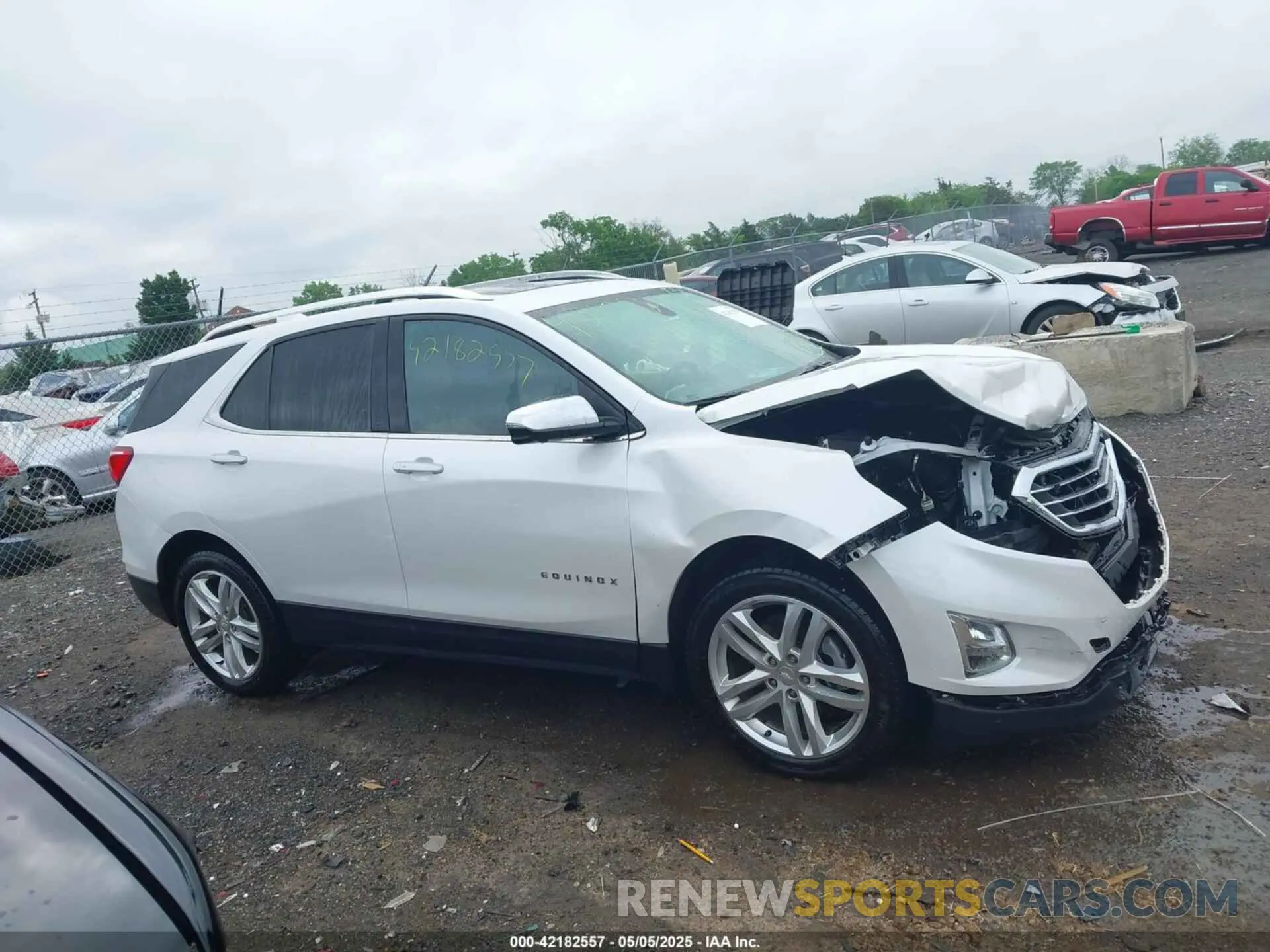 14 Photograph of a damaged car 3GNAXYEXXLS527777 CHEVROLET EQUINOX 2020