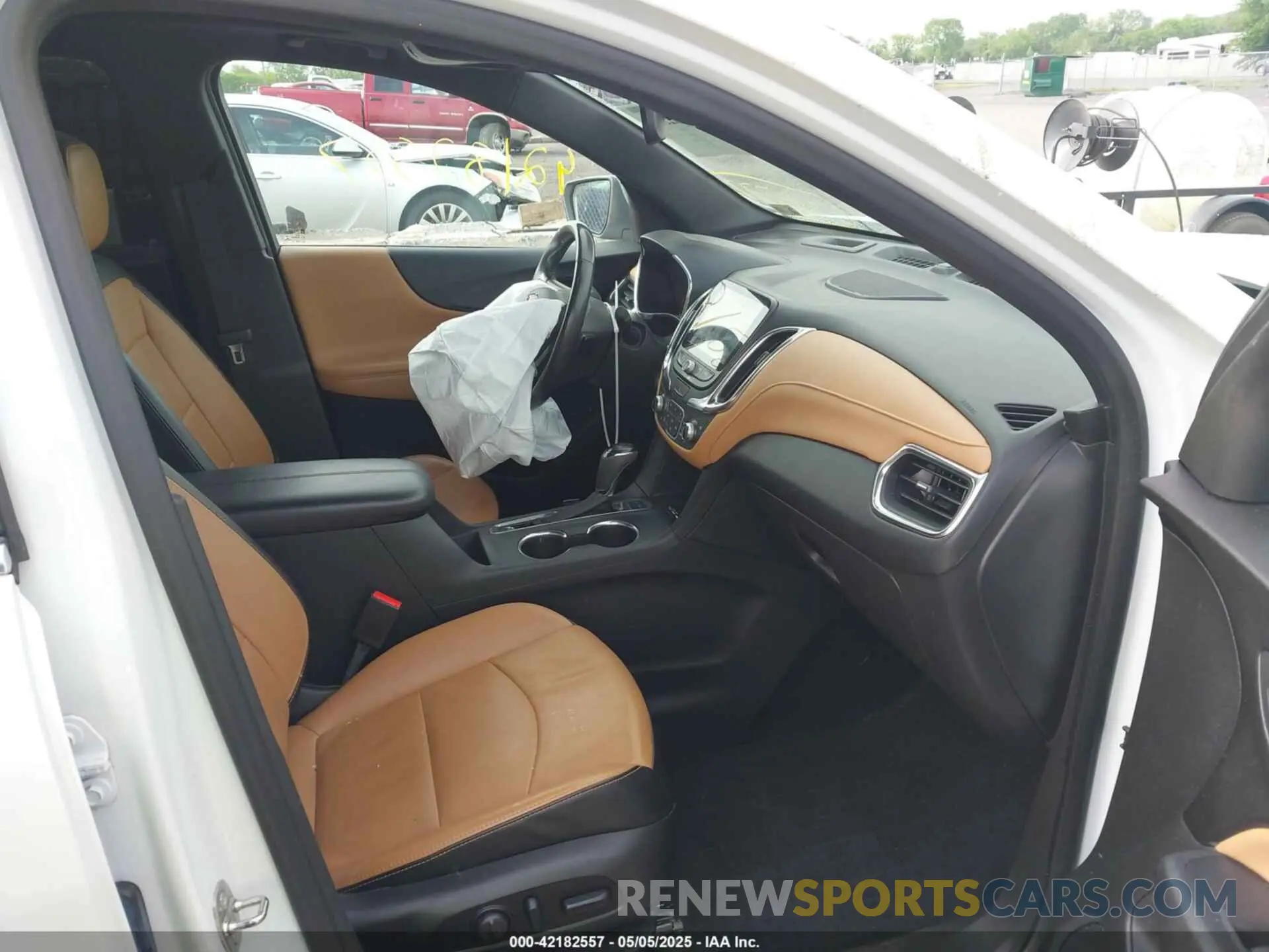 5 Photograph of a damaged car 3GNAXYEXXLS527777 CHEVROLET EQUINOX 2020