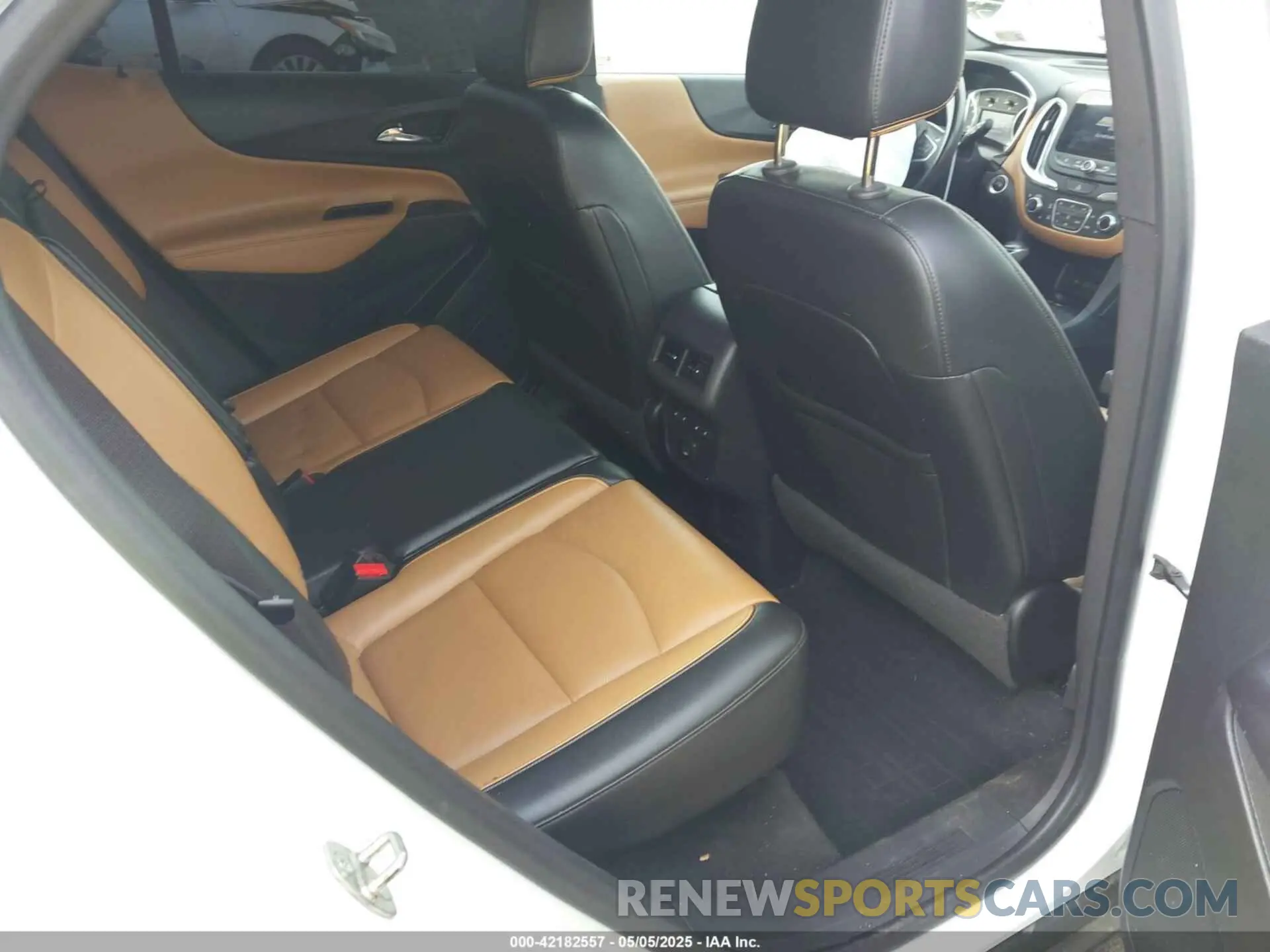 8 Photograph of a damaged car 3GNAXYEXXLS527777 CHEVROLET EQUINOX 2020