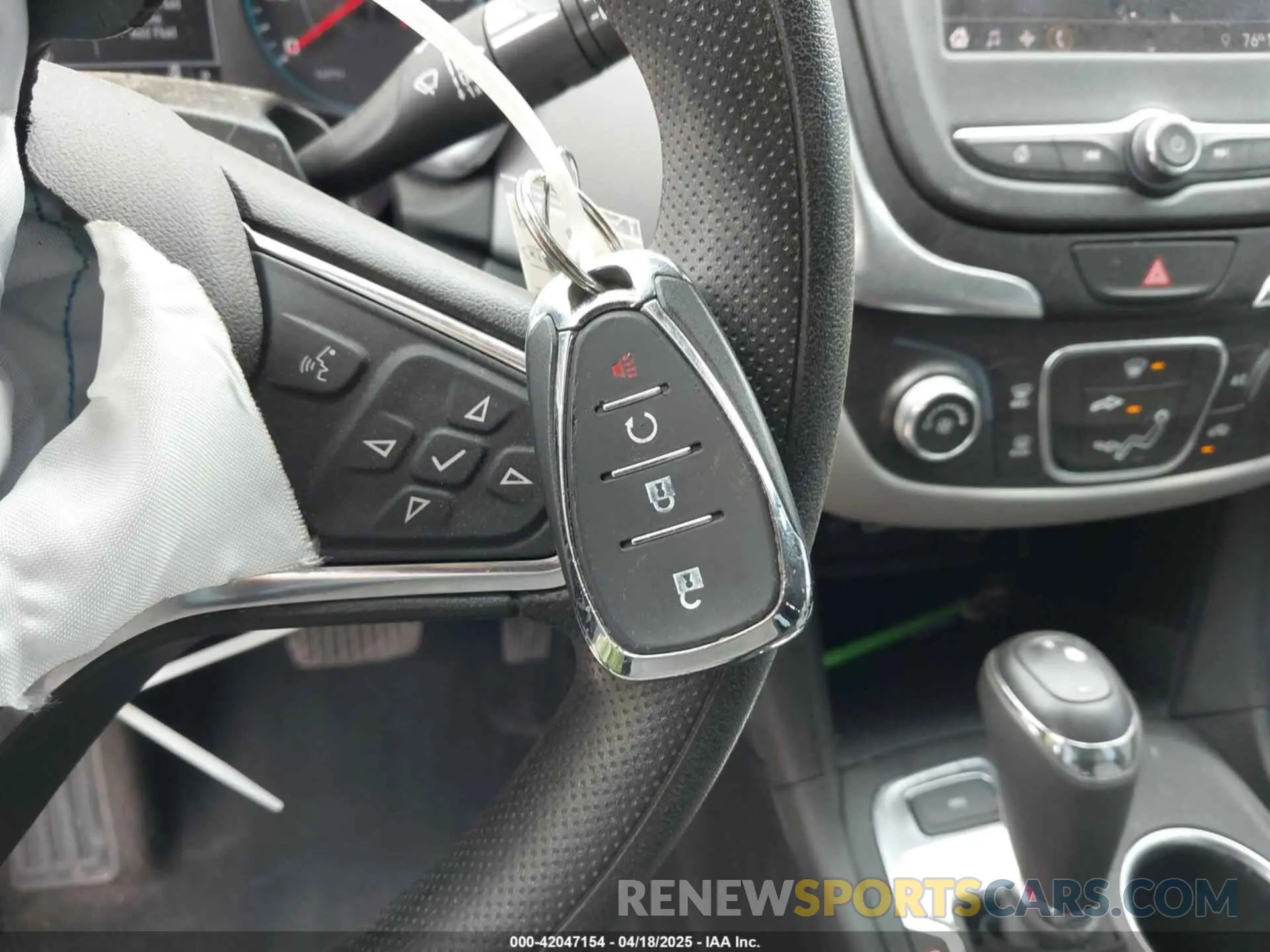 11 Photograph of a damaged car 2GNAX5EVXM6149540 CHEVROLET EQUINOX 2021