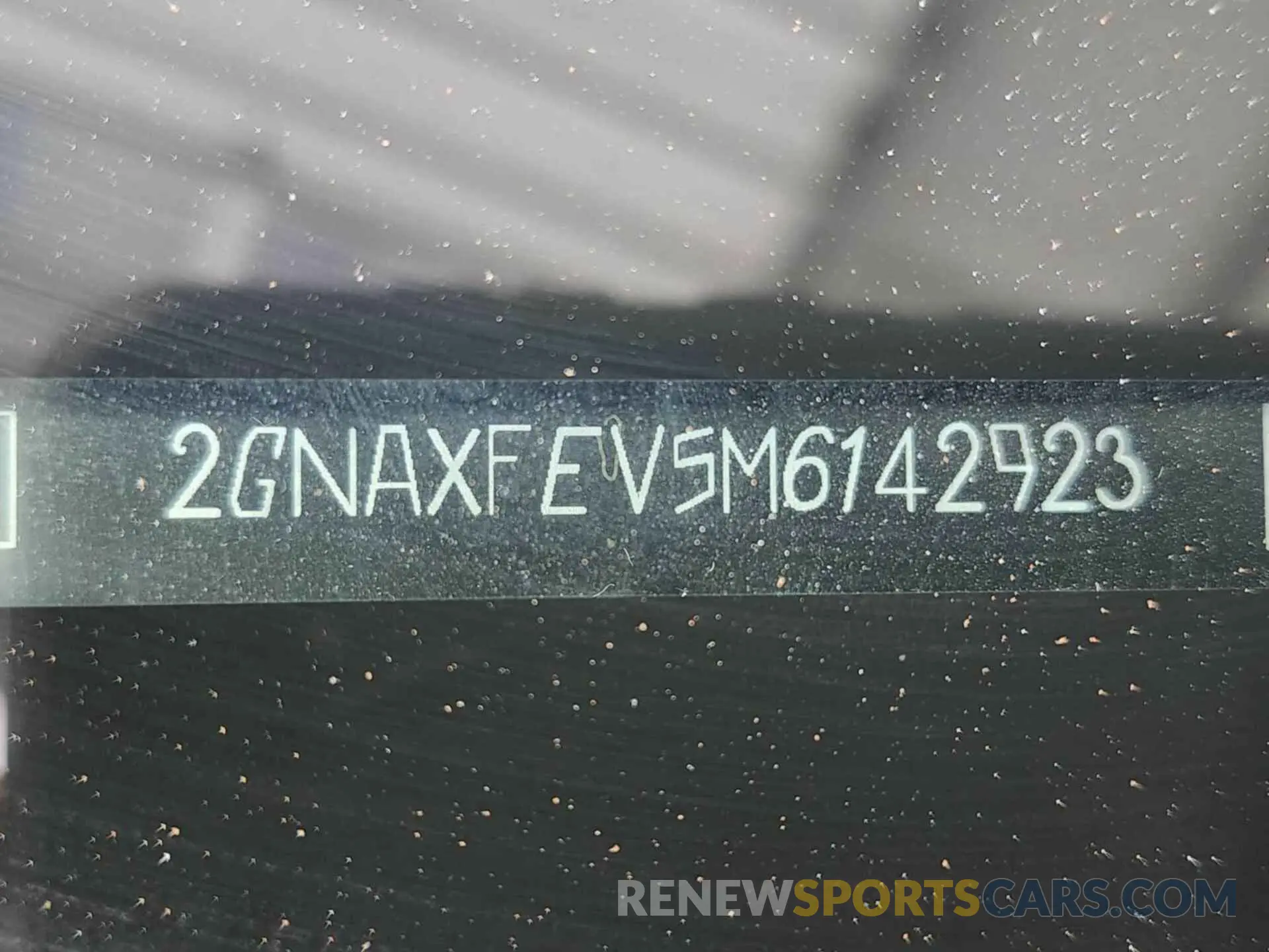 11 Photograph of a damaged car 2GNAXFEV5M6142923 CHEVROLET EQUINOX 2021