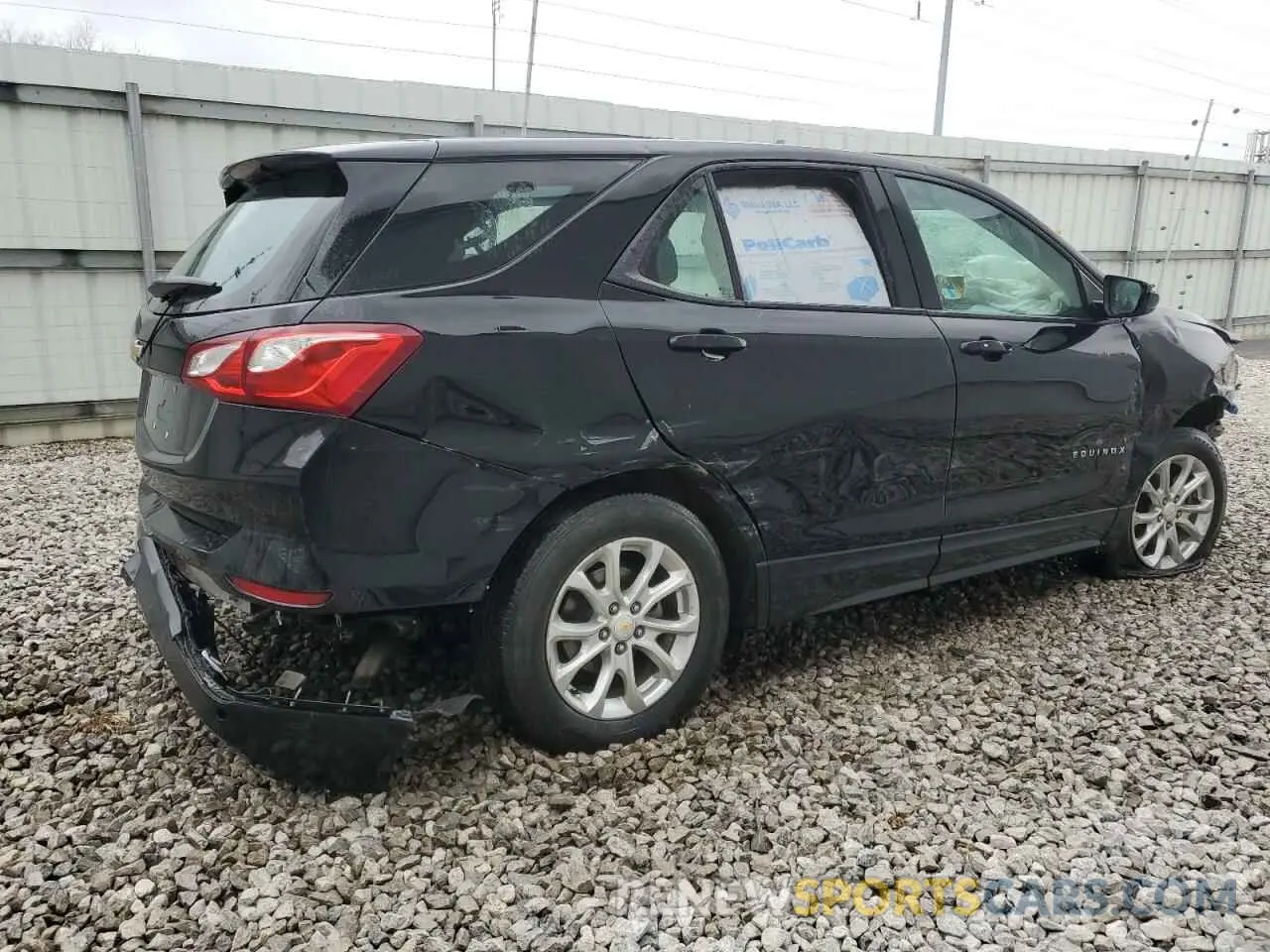 3 Photograph of a damaged car 2GNAXFEV8M6123007 CHEVROLET EQUINOX 2021