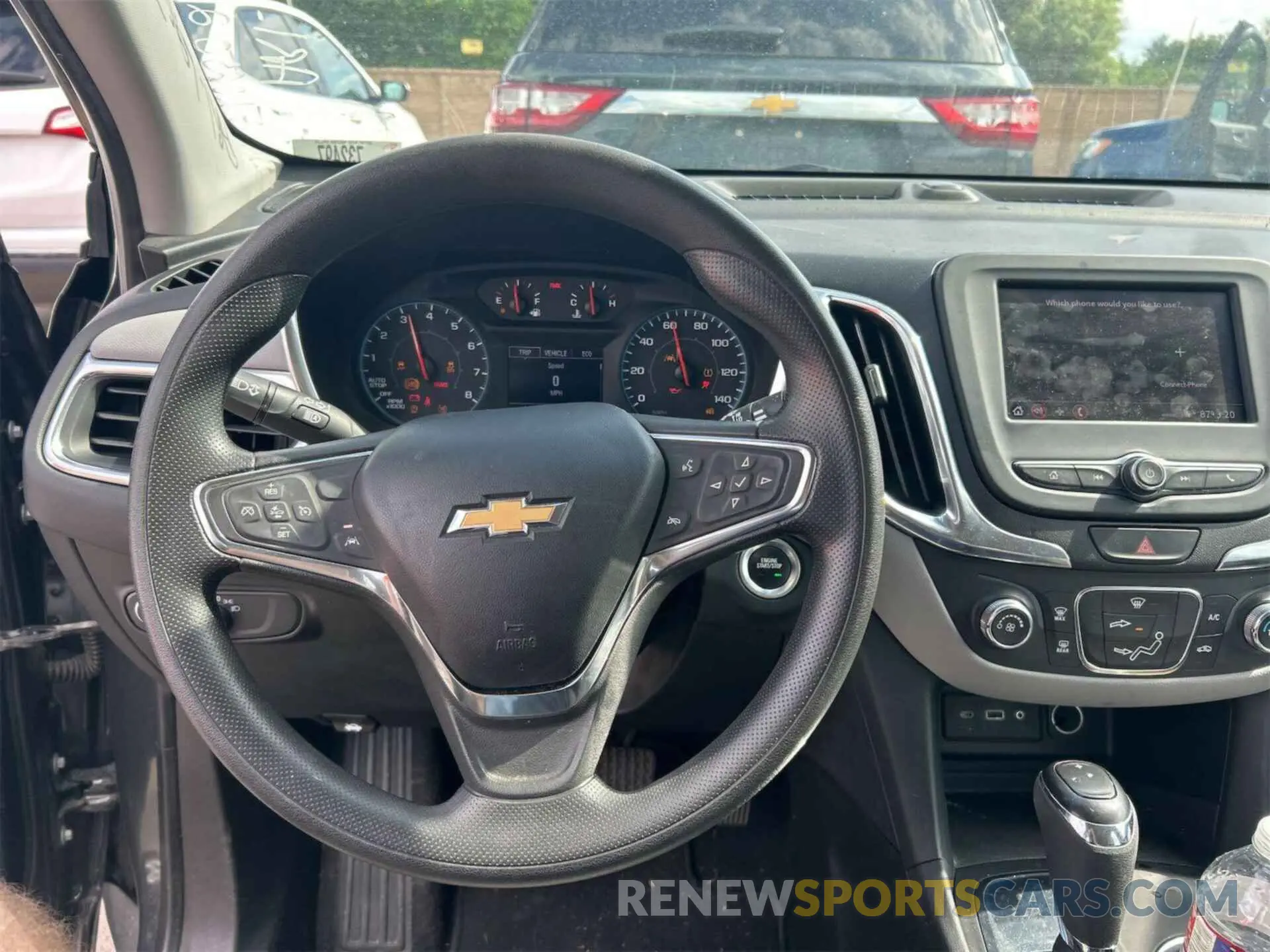 18 Photograph of a damaged car 2GNAXFEV8M6145413 CHEVROLET EQUINOX 2021