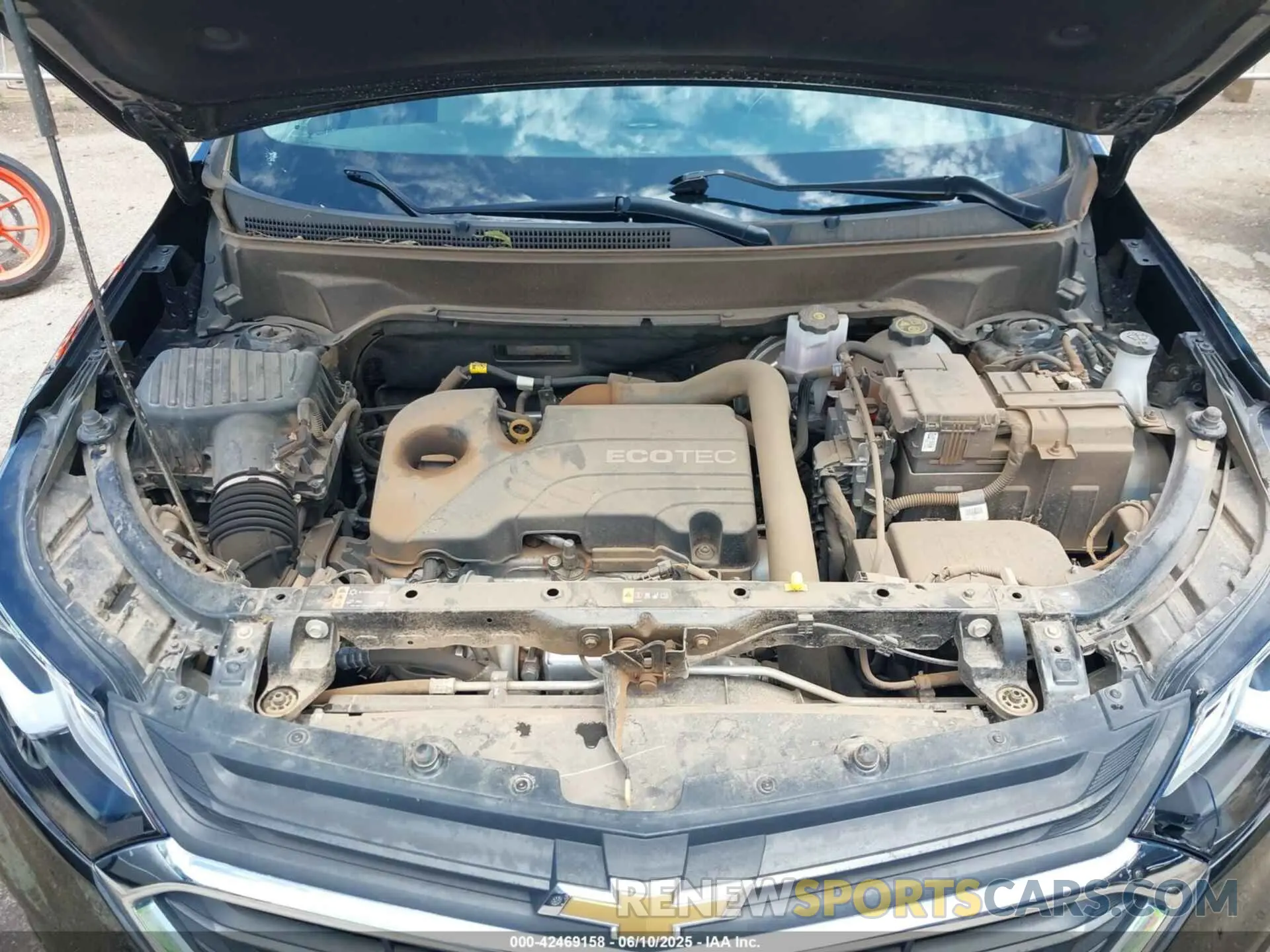 10 Photograph of a damaged car 2GNAXHEV0M6123742 CHEVROLET EQUINOX 2021