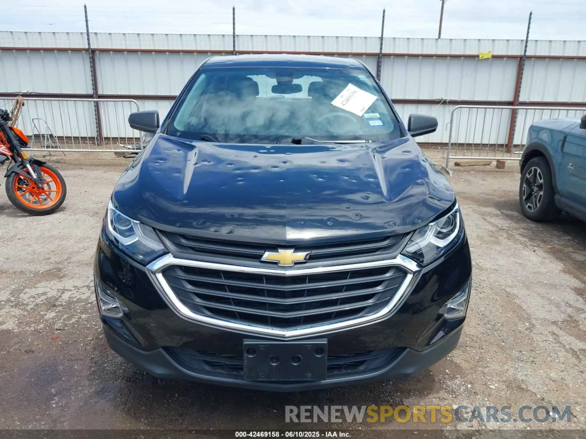 12 Photograph of a damaged car 2GNAXHEV0M6123742 CHEVROLET EQUINOX 2021