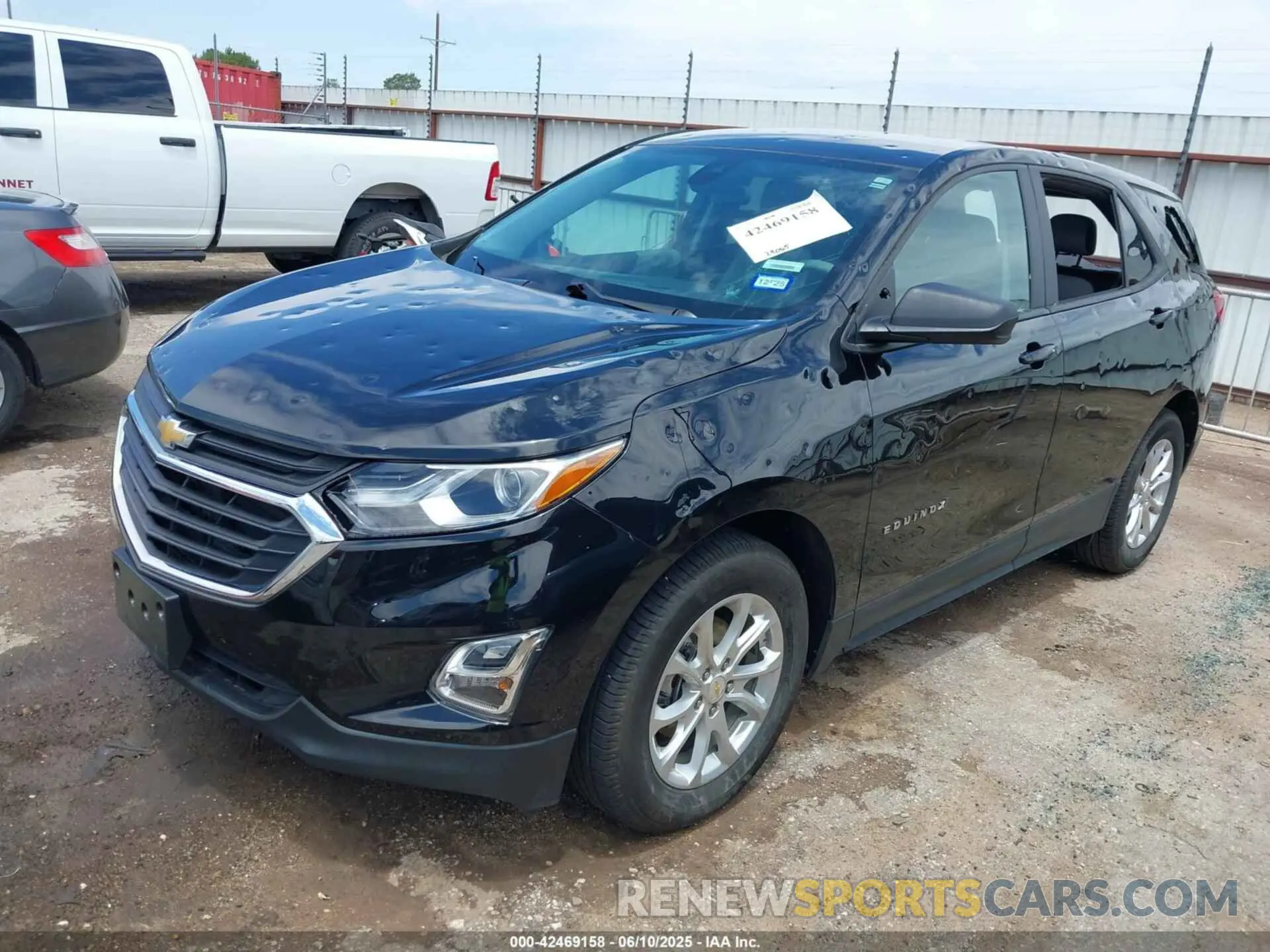 2 Photograph of a damaged car 2GNAXHEV0M6123742 CHEVROLET EQUINOX 2021
