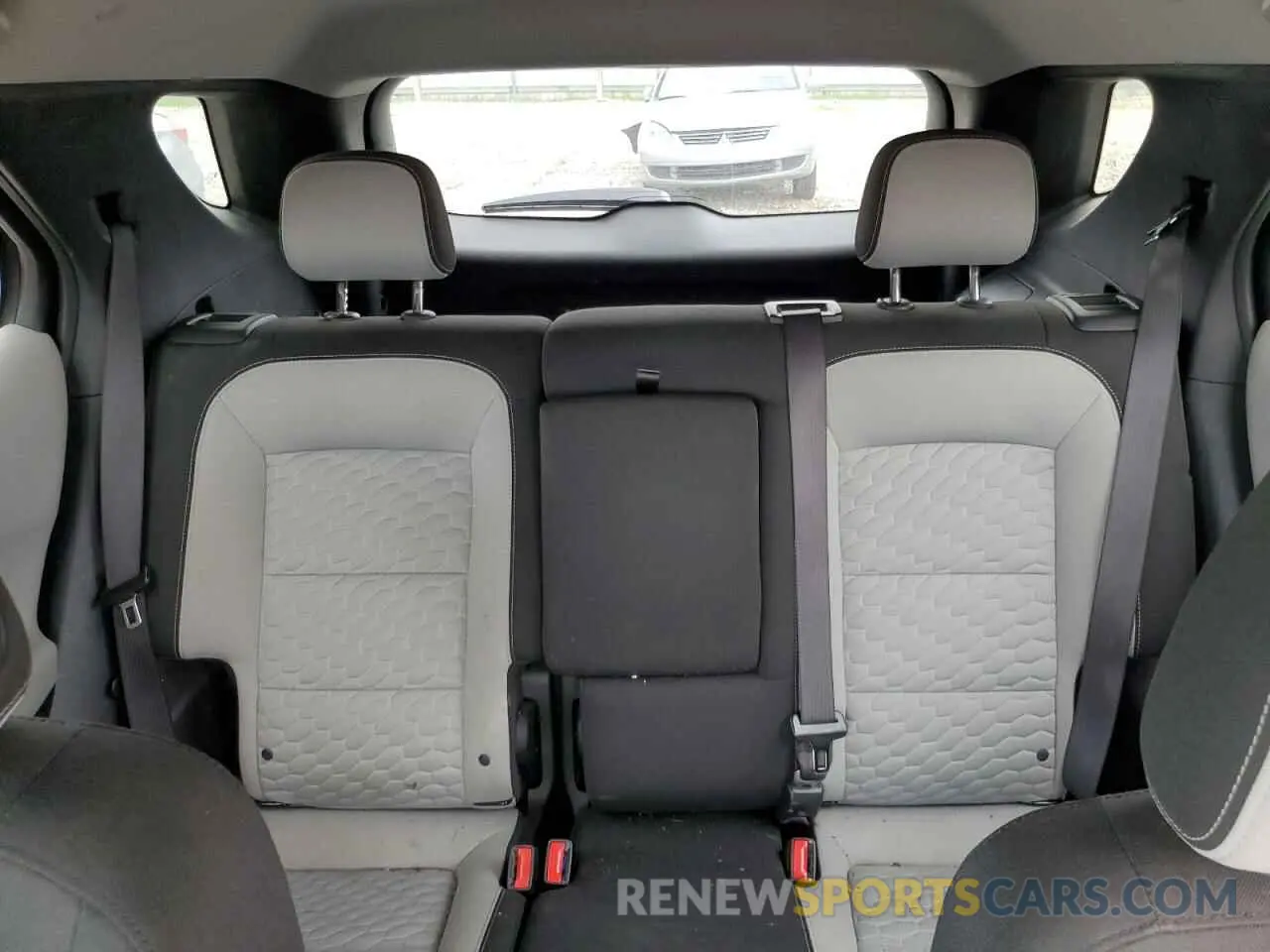 10 Photograph of a damaged car 2GNAXHEV1M6139383 CHEVROLET EQUINOX 2021