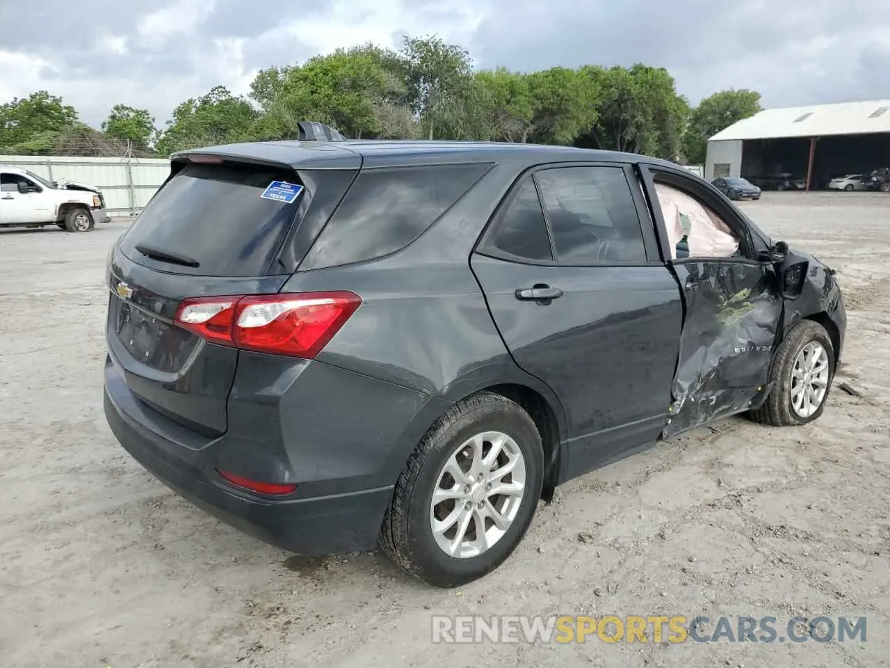 3 Photograph of a damaged car 2GNAXHEV1M6143031 CHEVROLET EQUINOX 2021