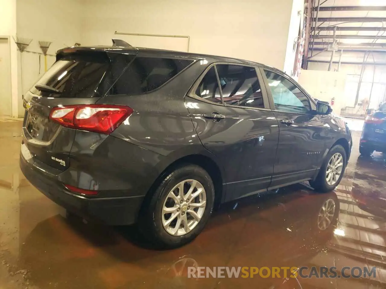 3 Photograph of a damaged car 2GNAXHEV1M6153249 CHEVROLET EQUINOX 2021