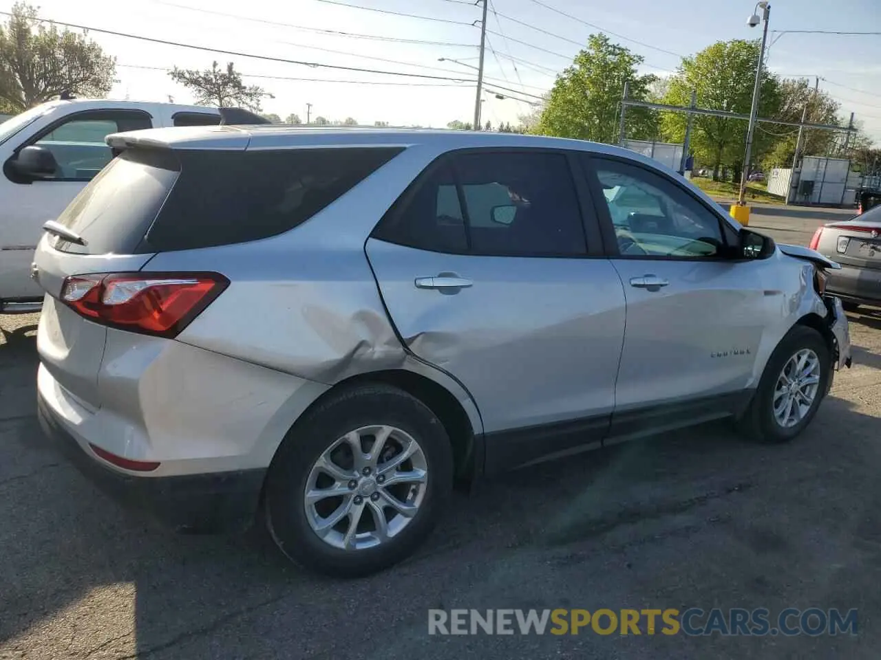 3 Photograph of a damaged car 2GNAXHEV1M6160976 CHEVROLET EQUINOX 2021
