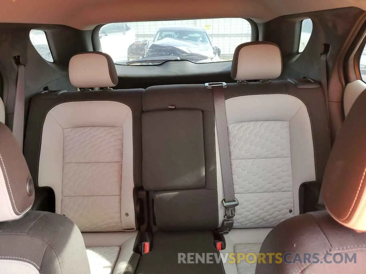 10 Photograph of a damaged car 2GNAXHEV2M6103976 CHEVROLET EQUINOX 2021