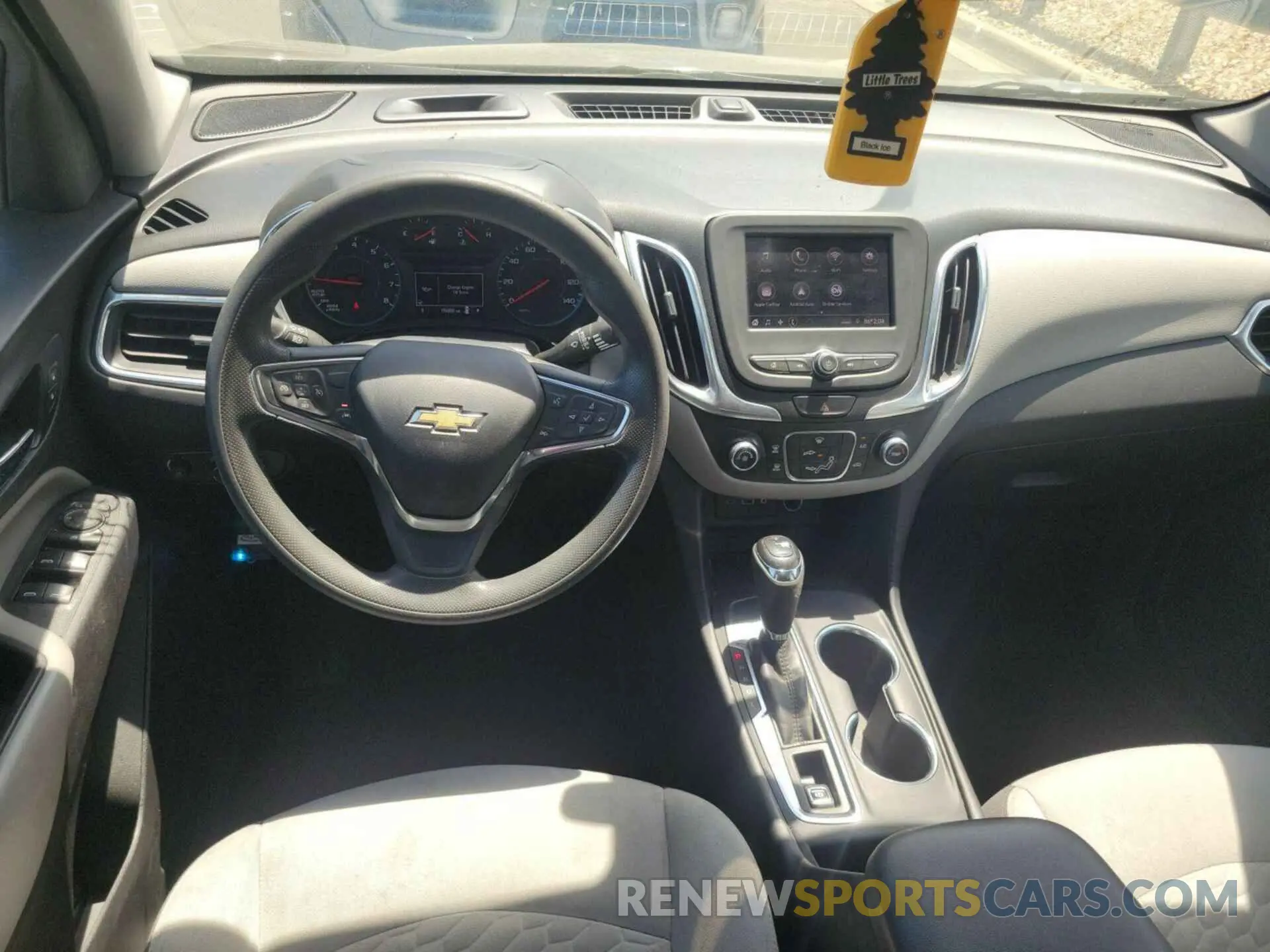 25 Photograph of a damaged car 2GNAXHEV2M6116582 CHEVROLET EQUINOX 2021