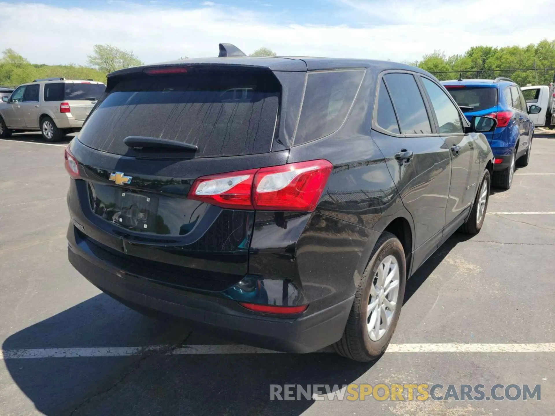9 Photograph of a damaged car 2GNAXHEV2M6116582 CHEVROLET EQUINOX 2021