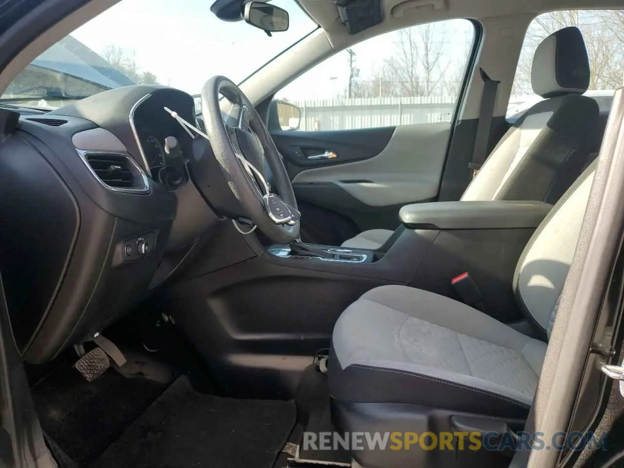 7 Photograph of a damaged car 2GNAXHEV2M6160226 CHEVROLET EQUINOX 2021