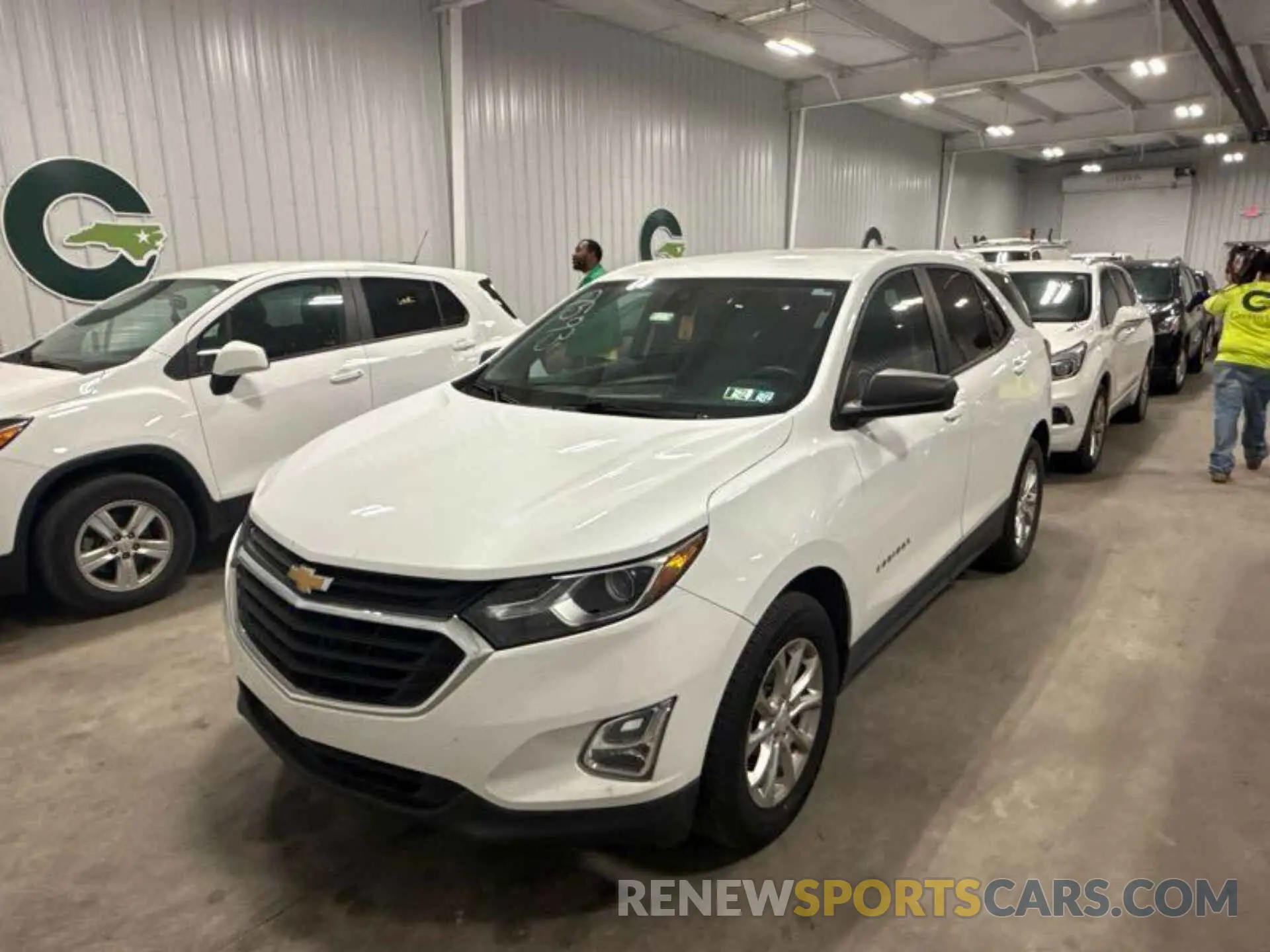 8 Photograph of a damaged car 2GNAXHEV4M6145288 CHEVROLET EQUINOX 2021