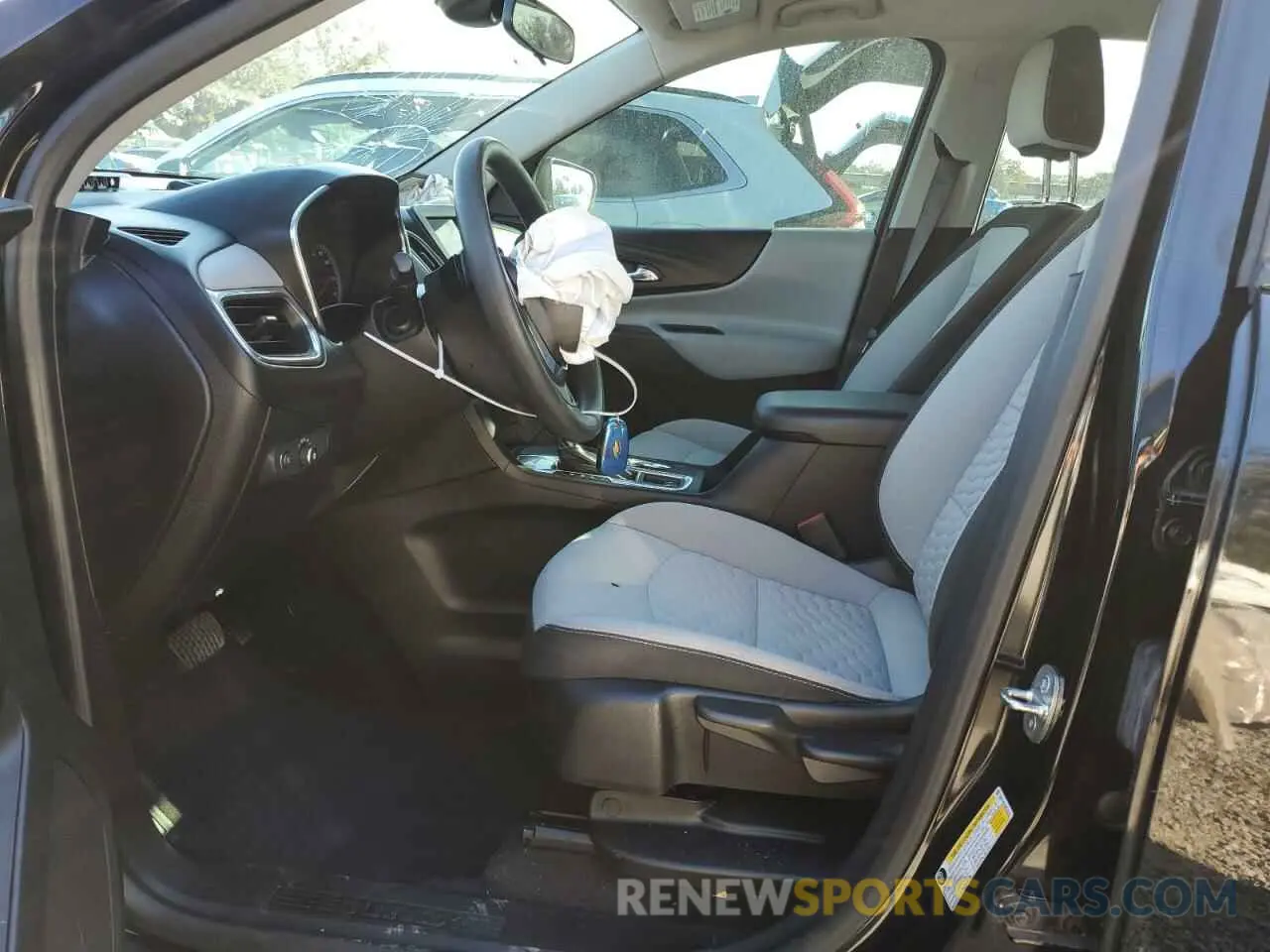 7 Photograph of a damaged car 2GNAXHEV5M6108511 CHEVROLET EQUINOX 2021