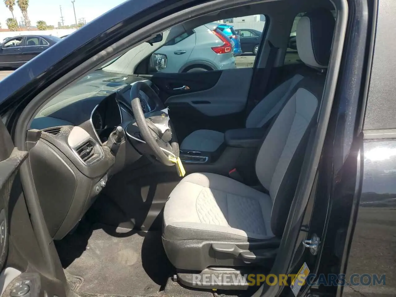 7 Photograph of a damaged car 2GNAXHEV5M6109013 CHEVROLET EQUINOX 2021